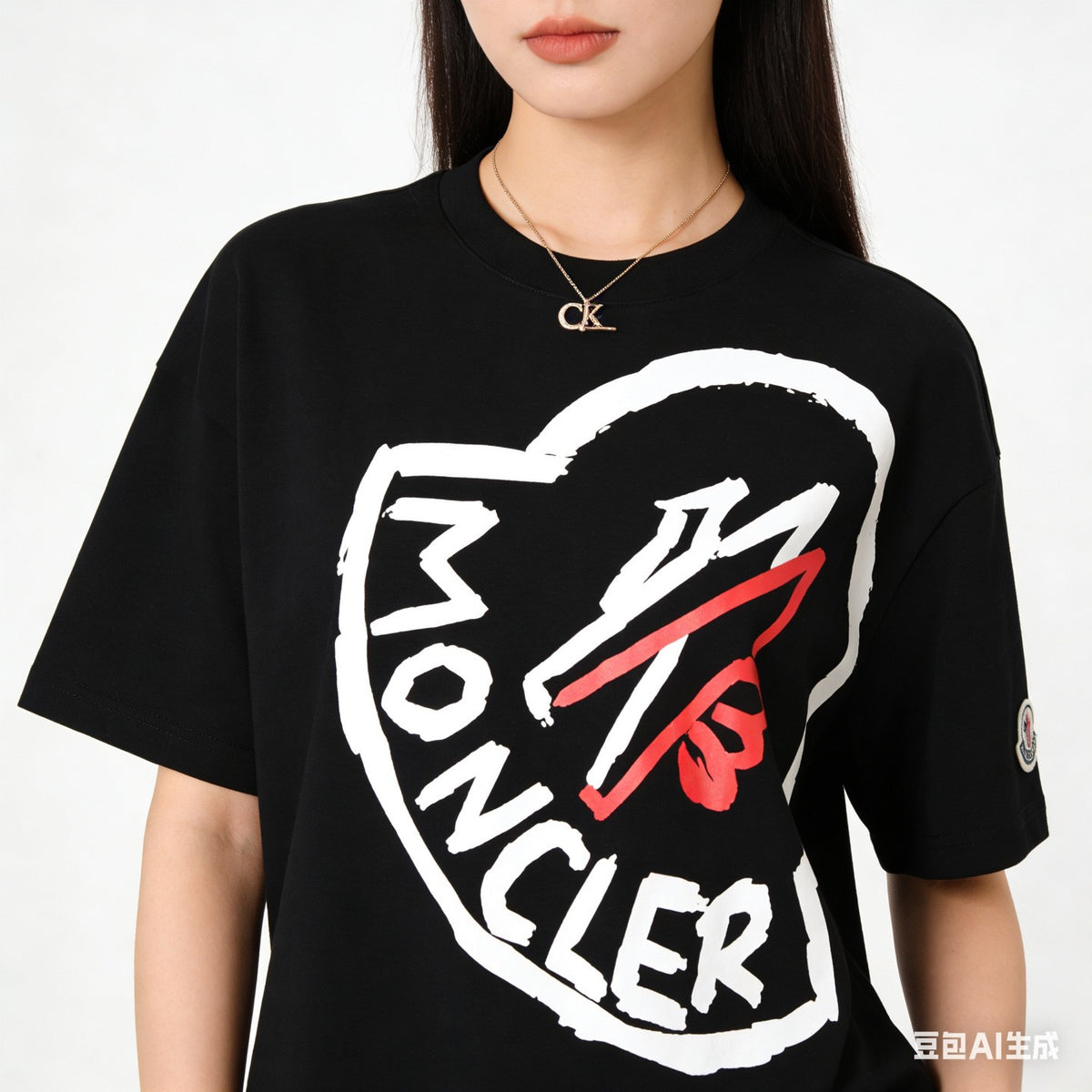 Black and White T-shirt - Size M