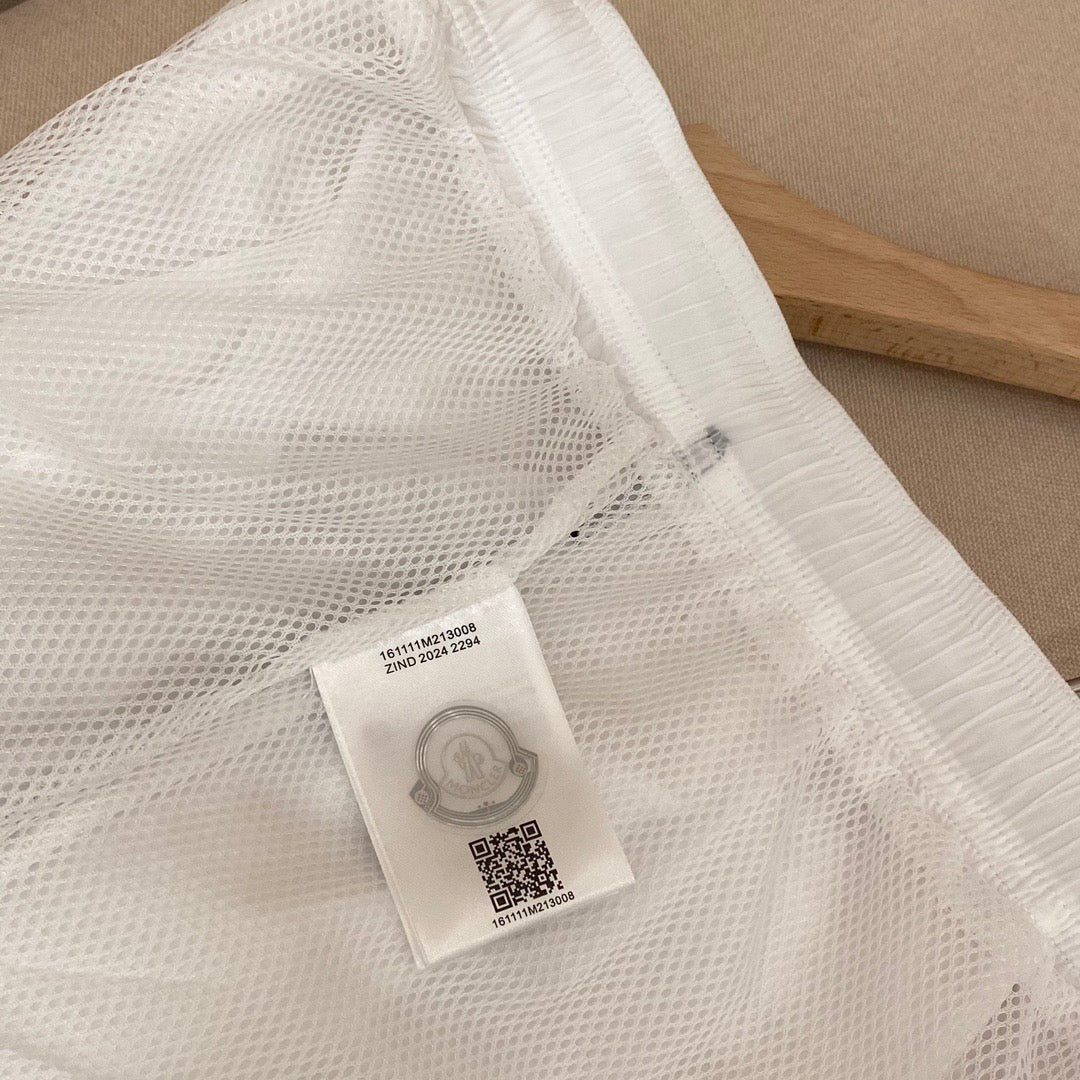 White Short - FashionHype.xyz