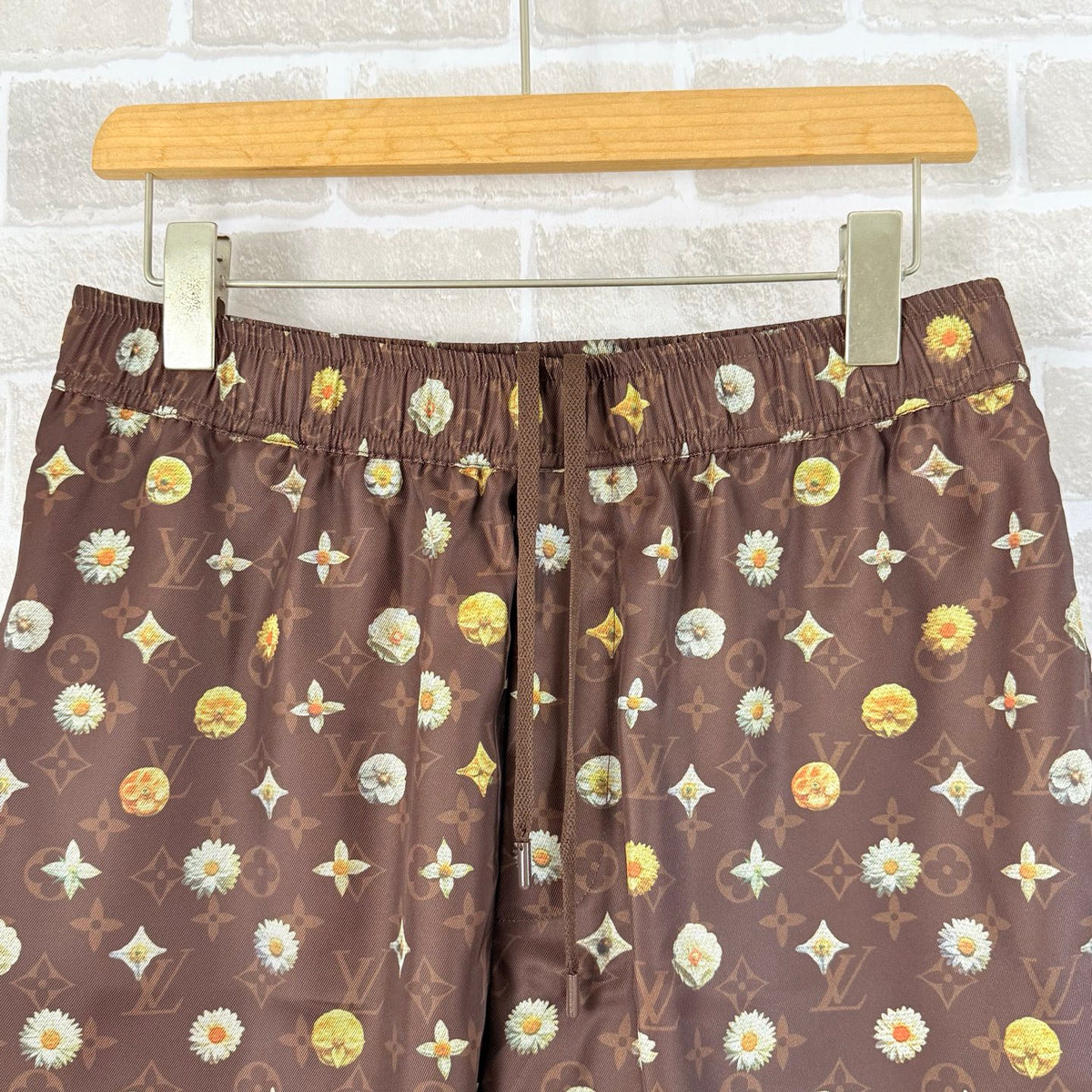 Multi-color Short