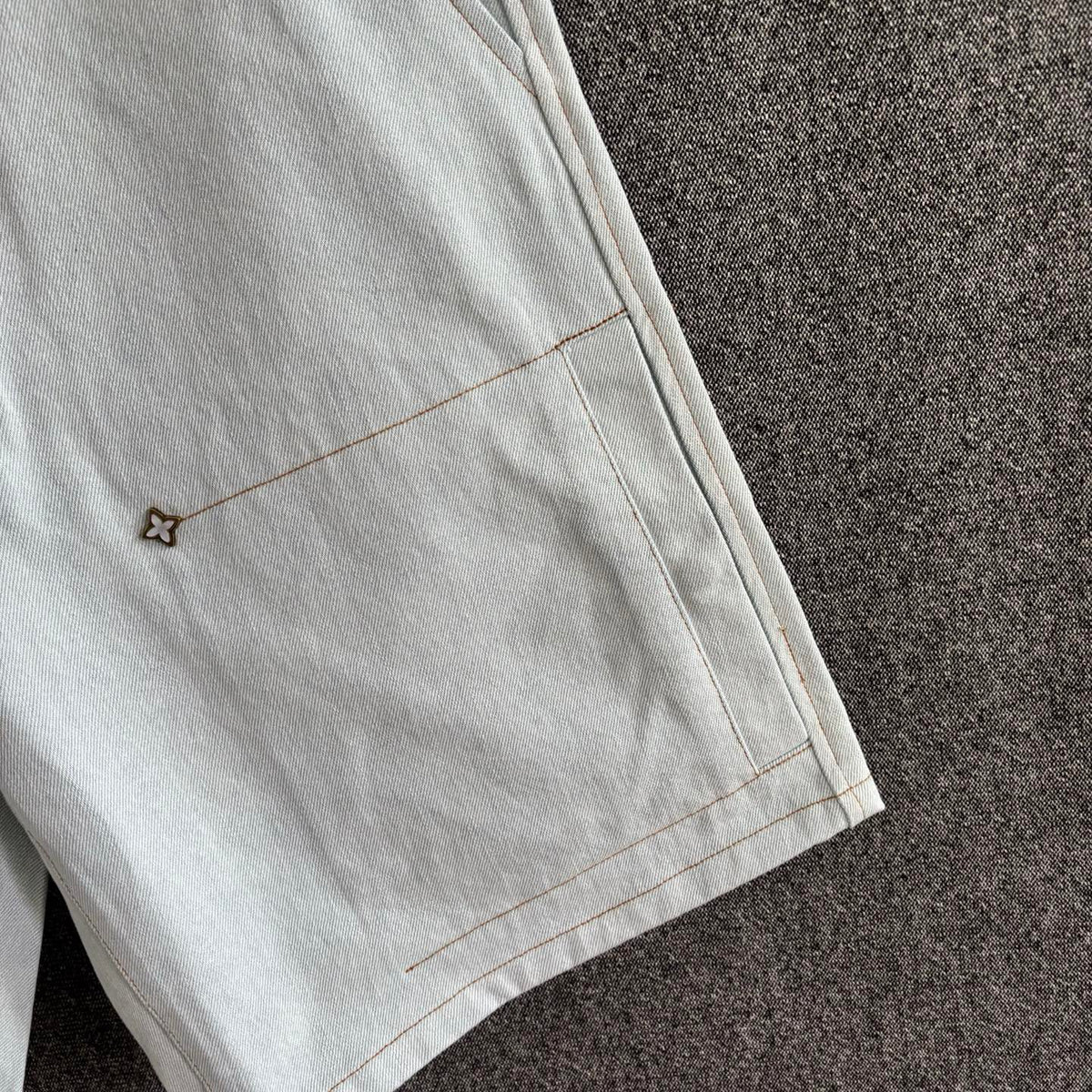 White Short