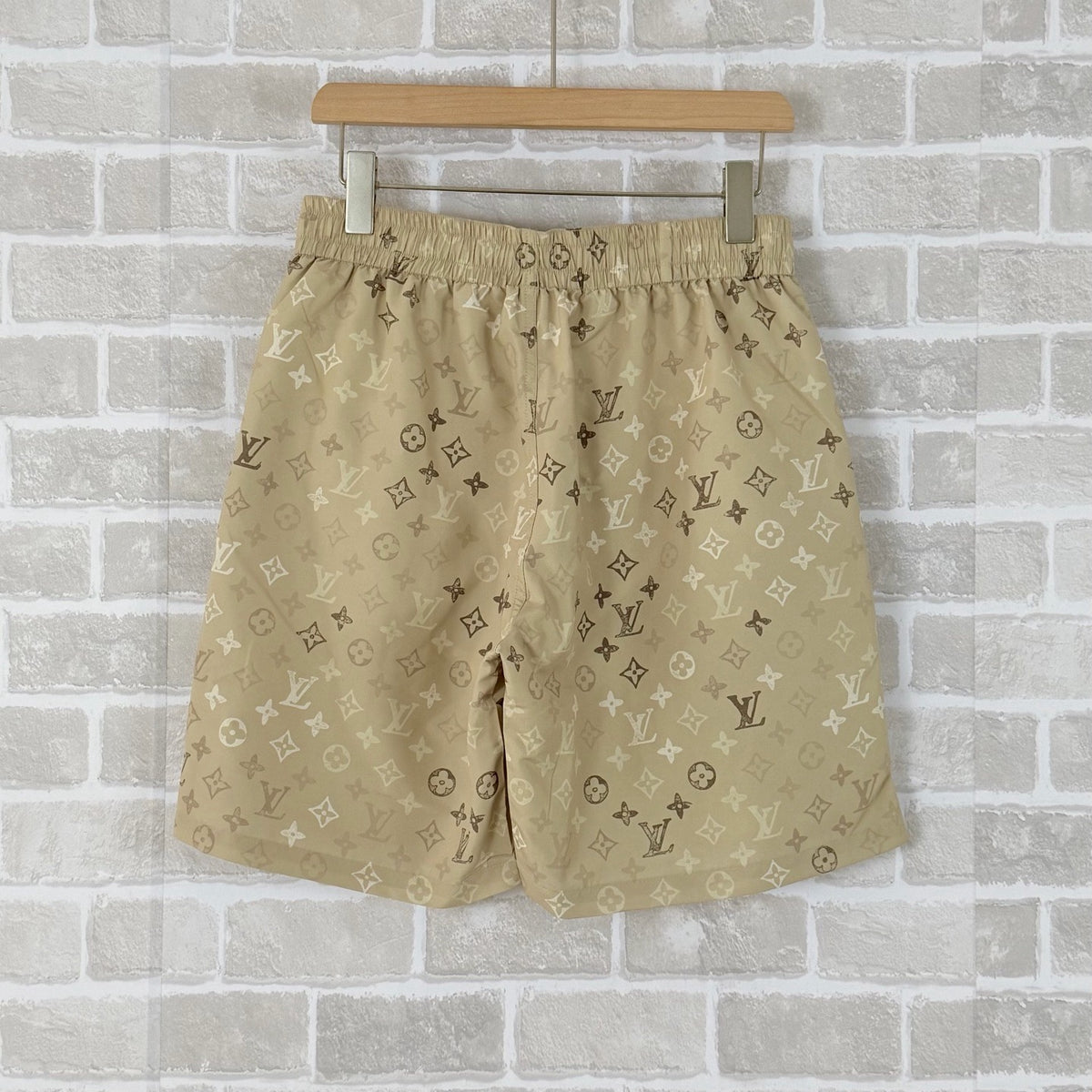 Multi-color Short