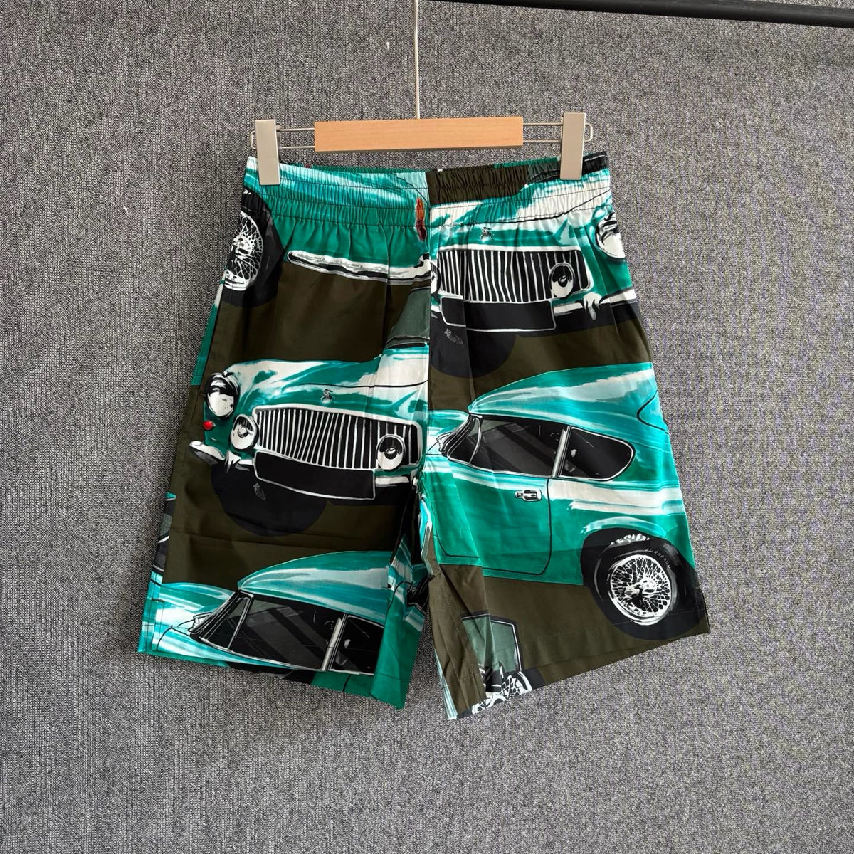 Multi-color Short