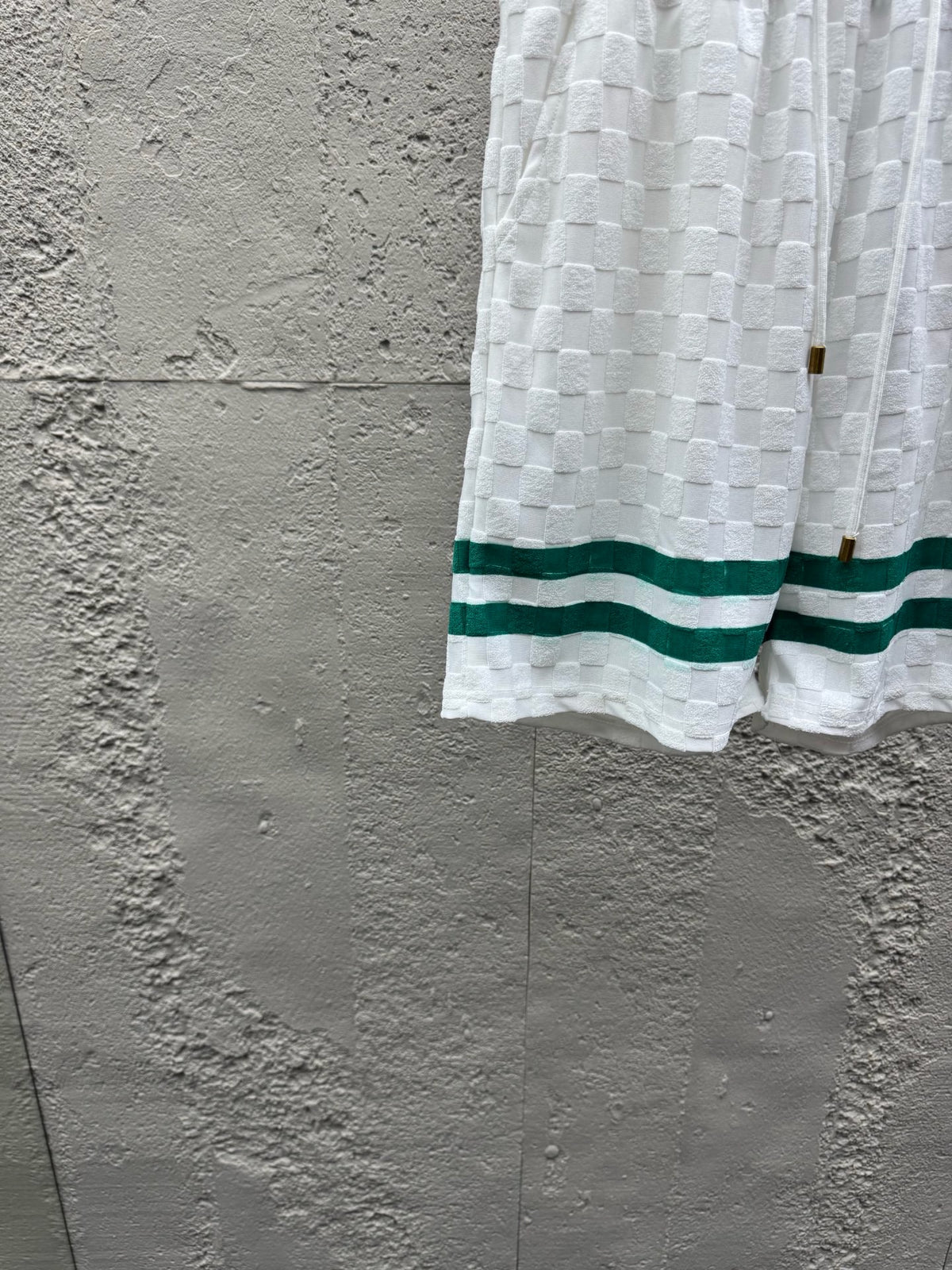 White Short - FashionHype.xyz
