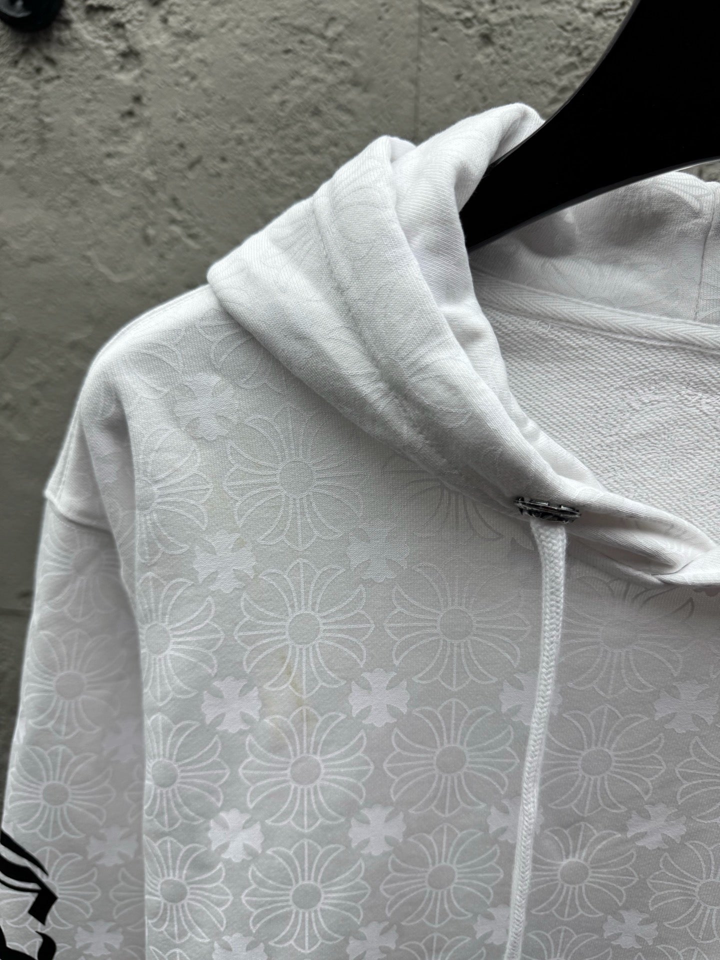 White Hoodie - FashionHype.xyz