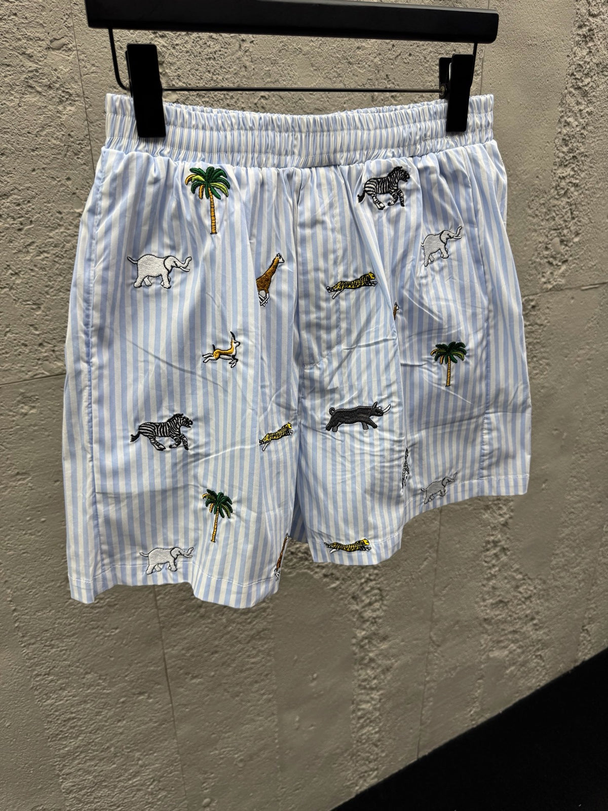 White Short - FashionHype.xyz