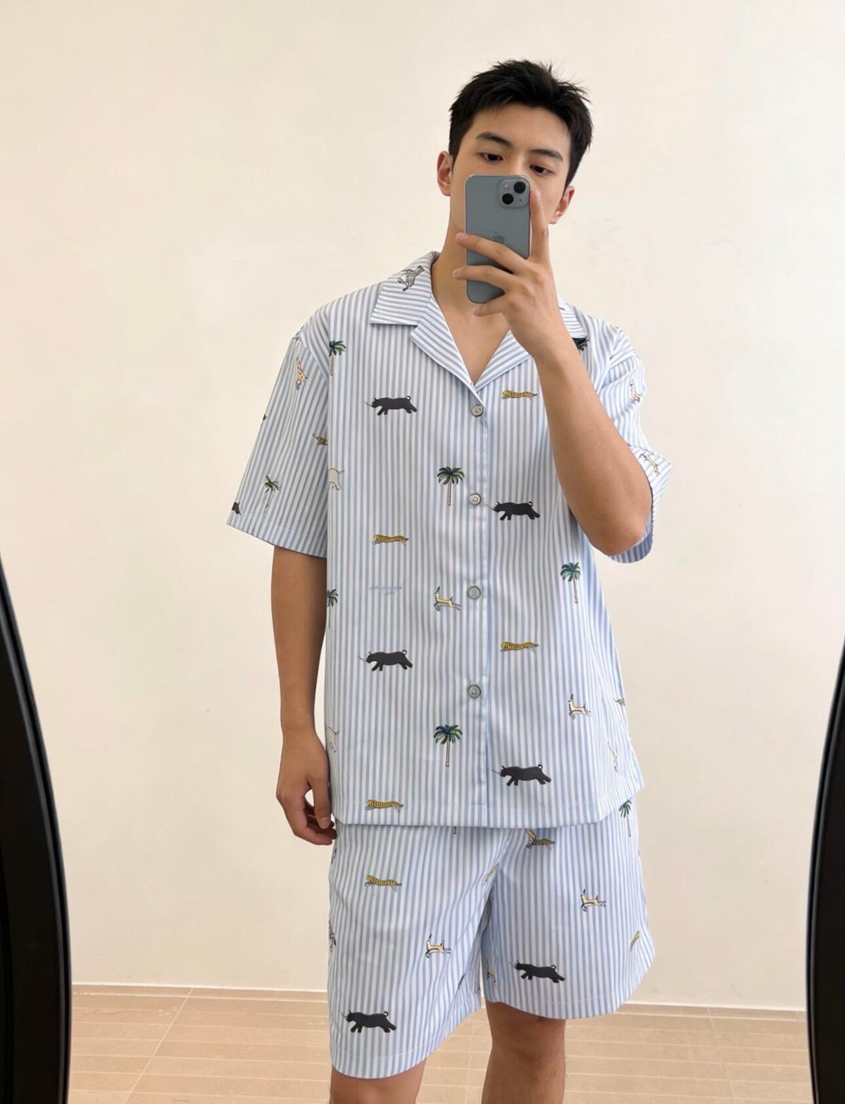 White Short - FashionHype.xyz