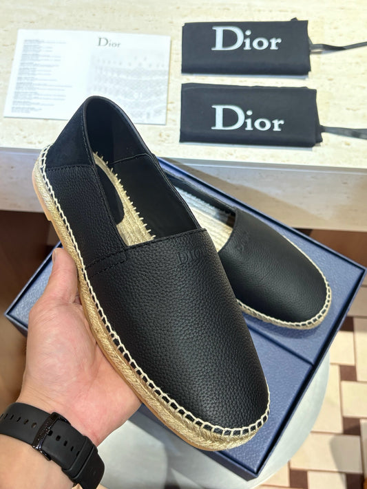 Black Shoes - FashionHype.xyz