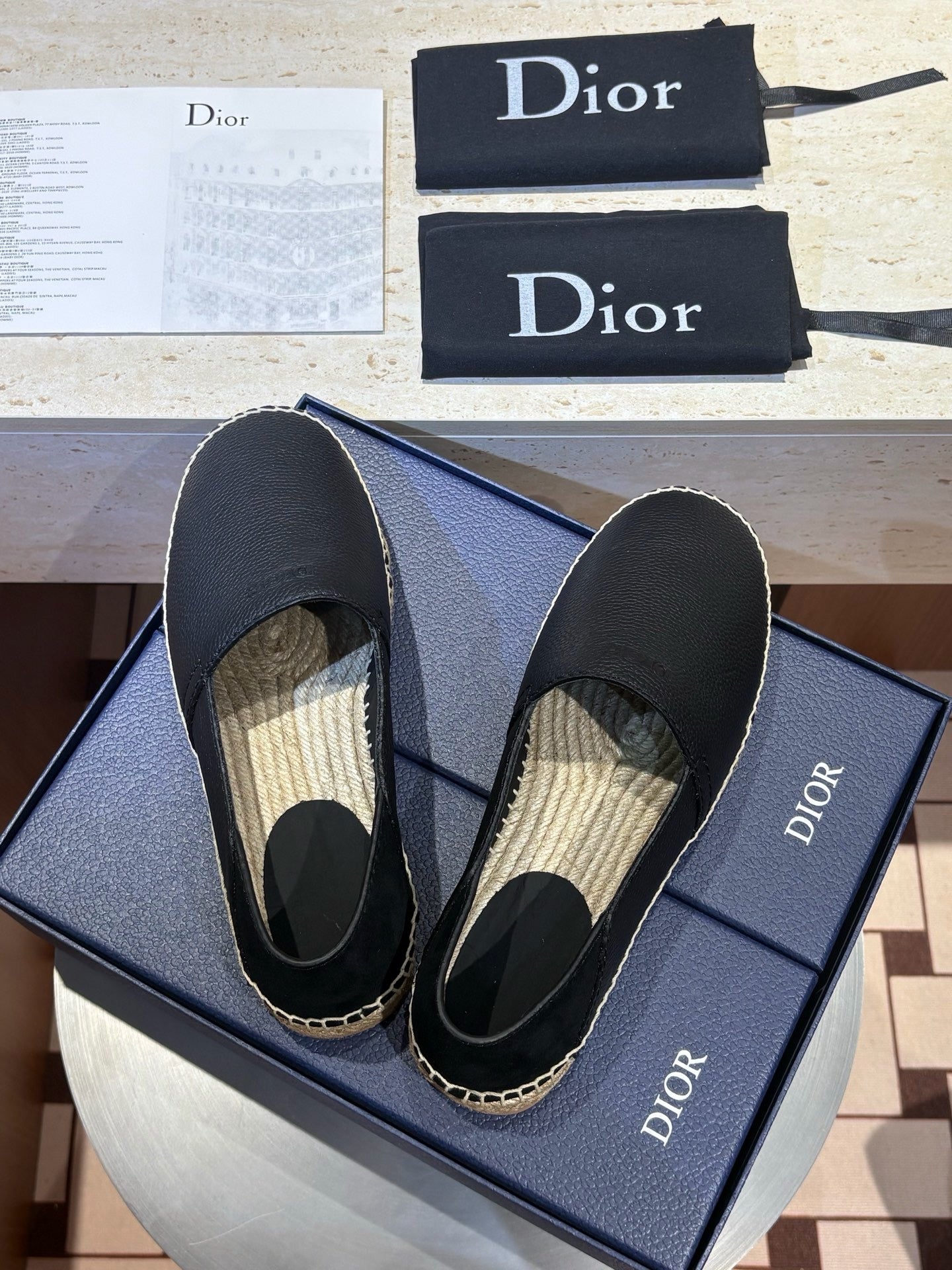 Black Shoes - FashionHype.xyz