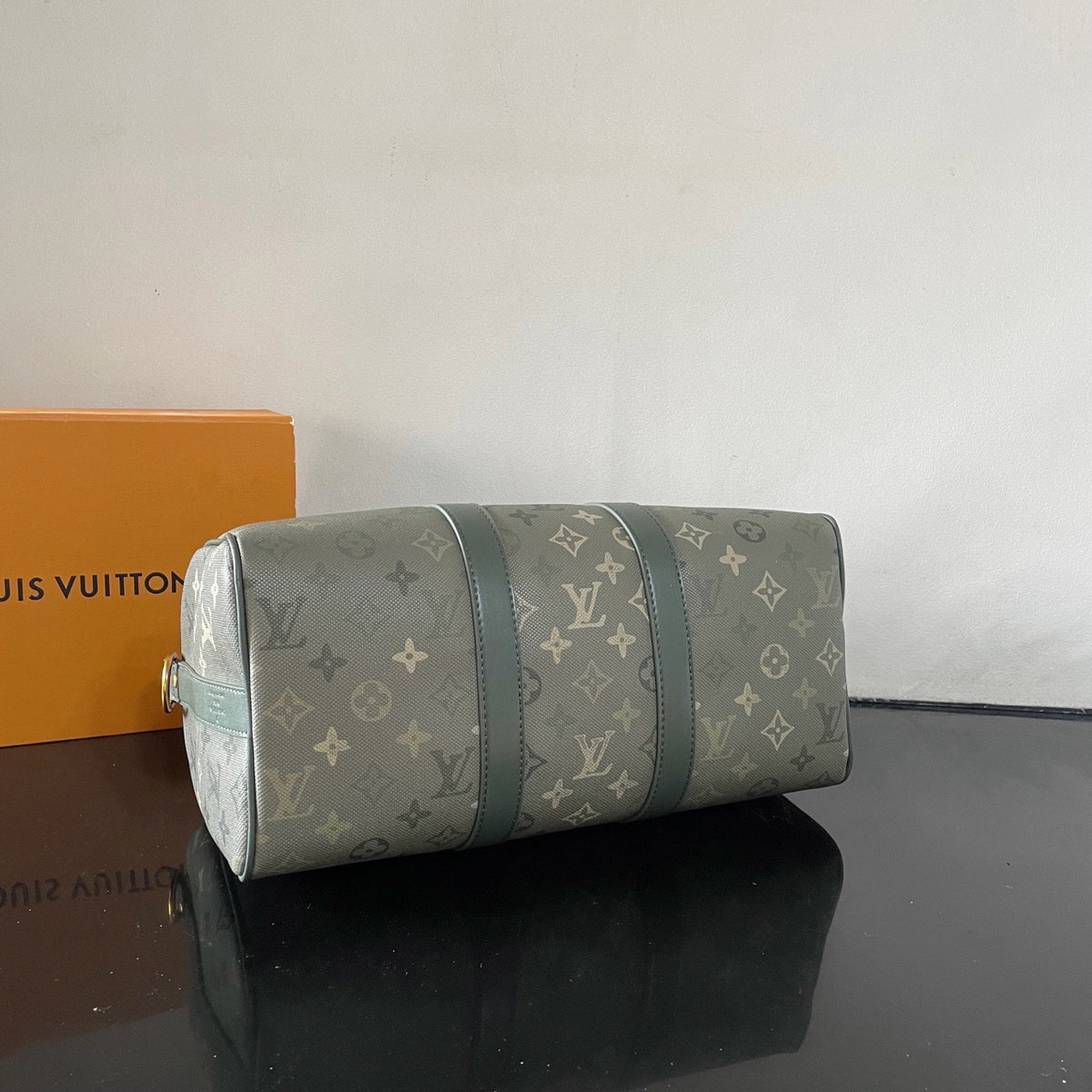 Grey Bag - FashionHype.xyz