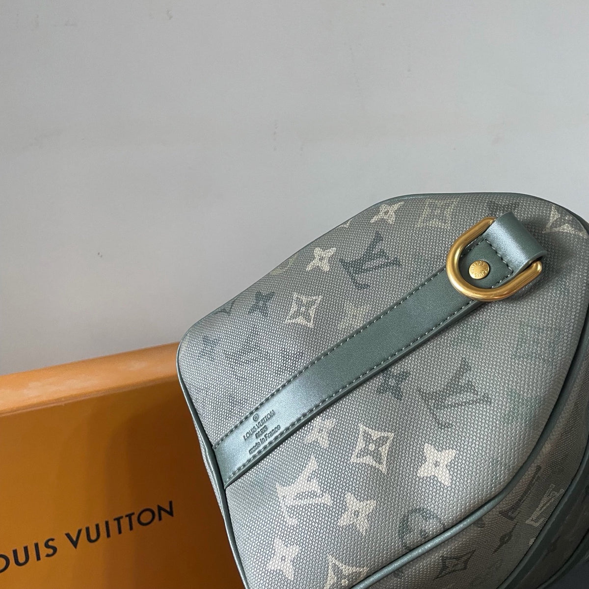 Grey Bag - FashionHype.xyz