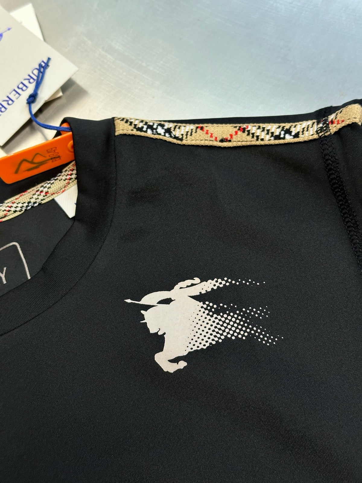 Black Vest - FashionHype.xyz