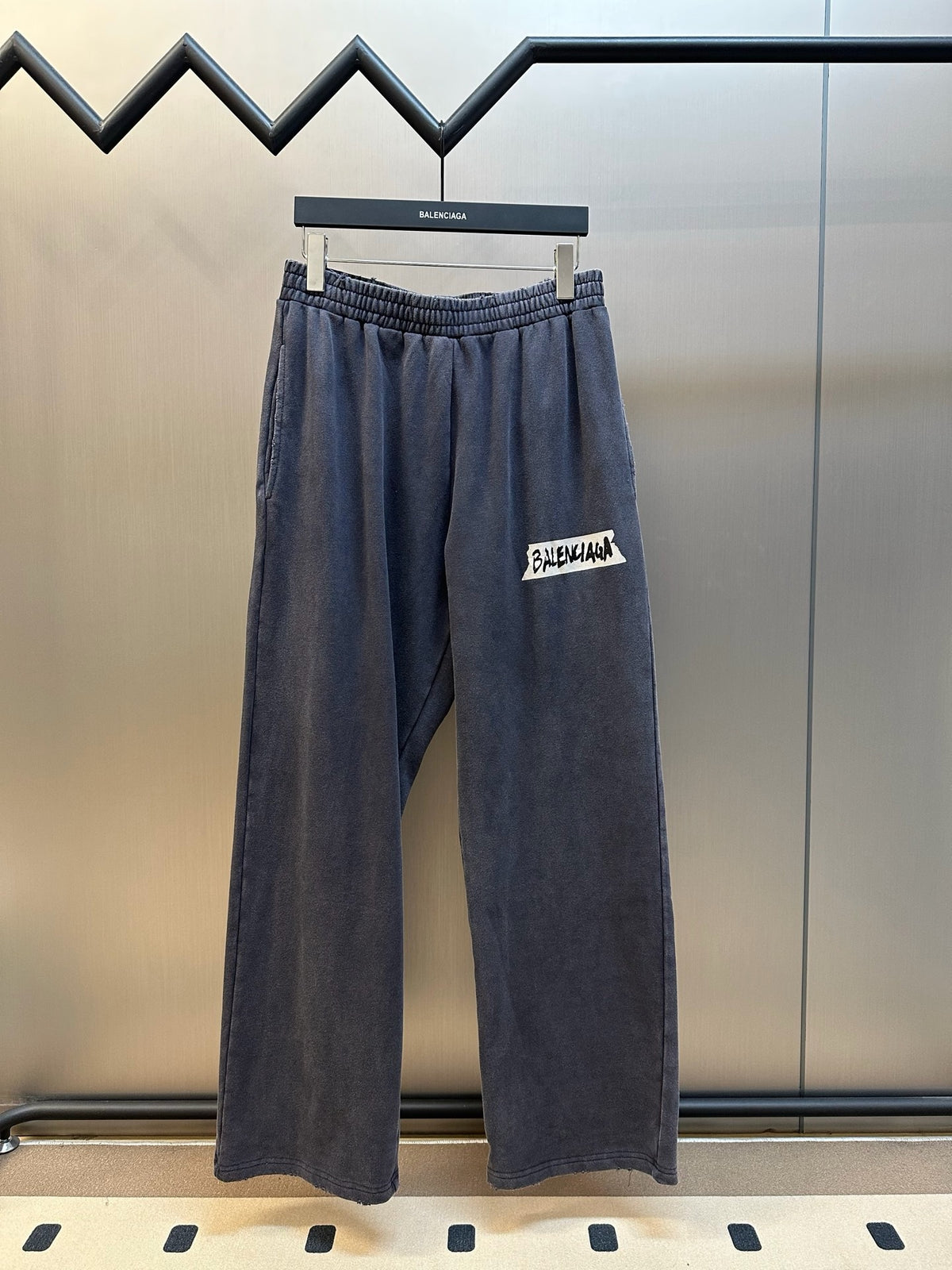 Dark grey Pant - FashionHype.xyz