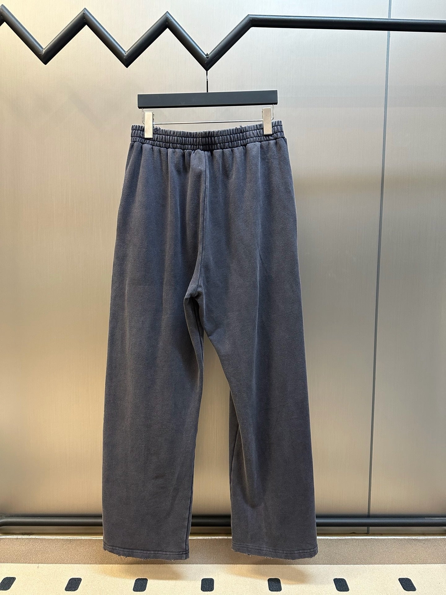 Dark grey Pant - FashionHype.xyz