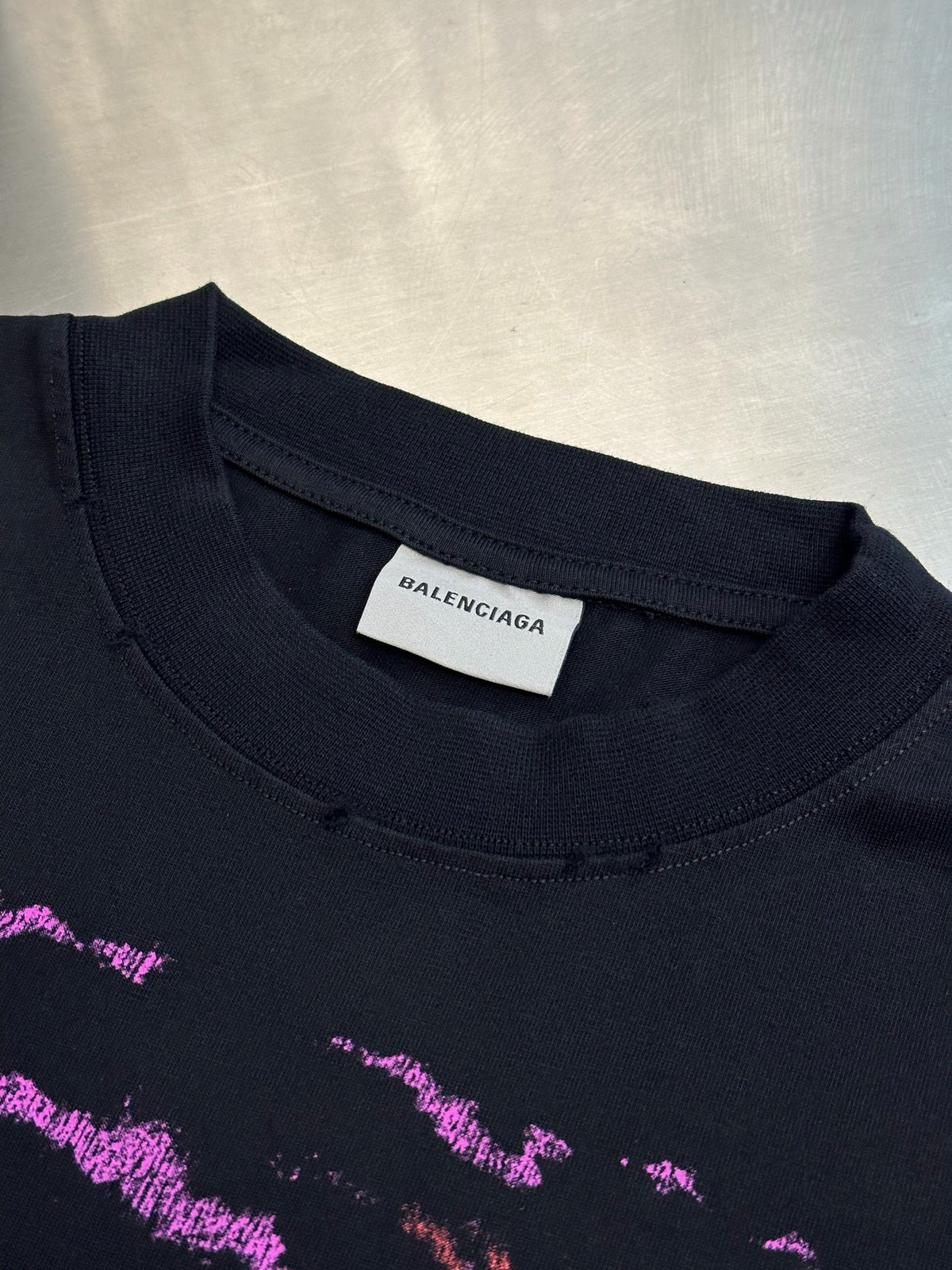Black T-shirt - FashionHype.xyz