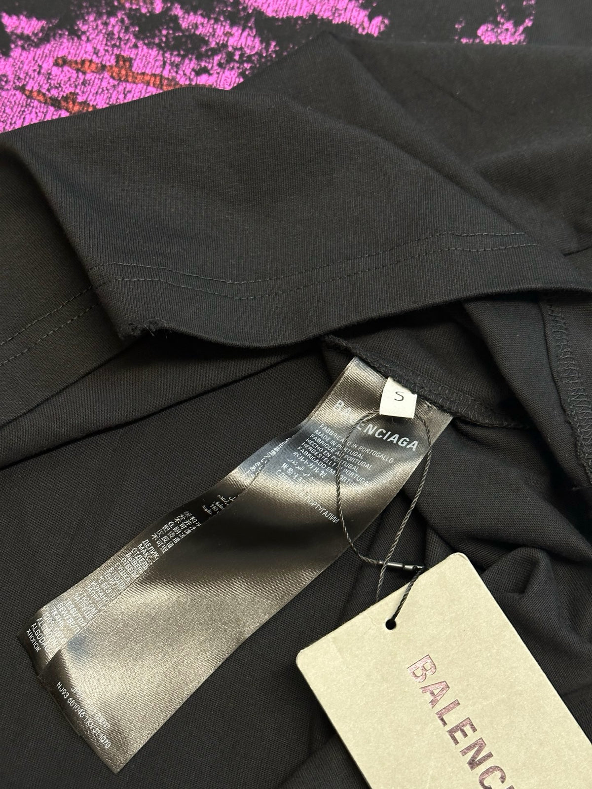 Black T-shirt - FashionHype.xyz