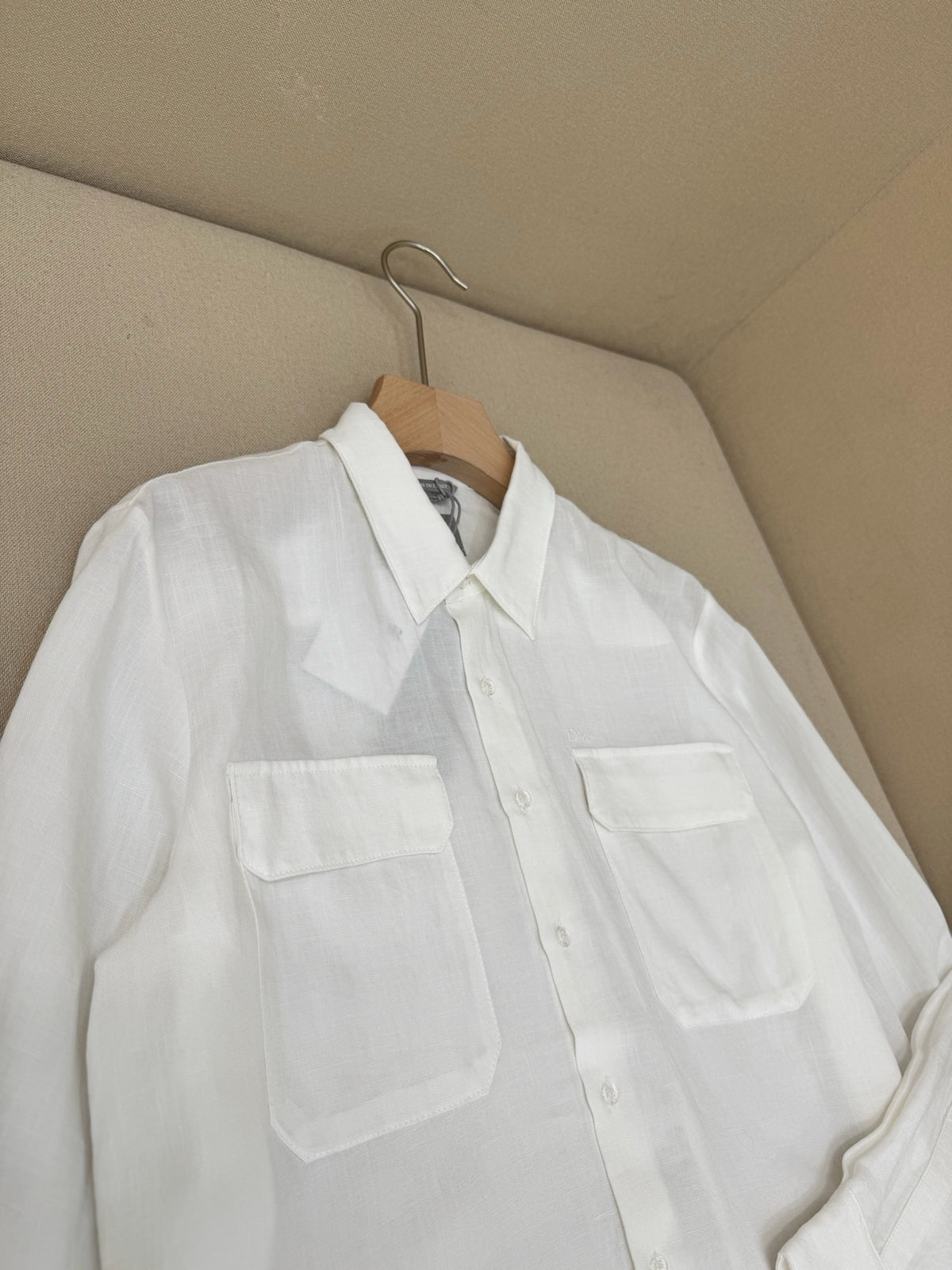 White Shirt - FashionHype.xyz