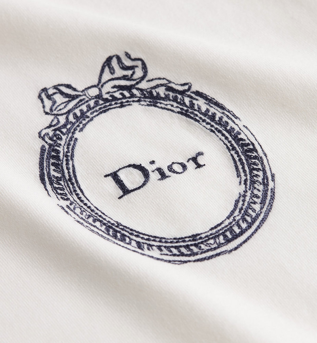 Black and White T-shirt - FashionHype.xyz