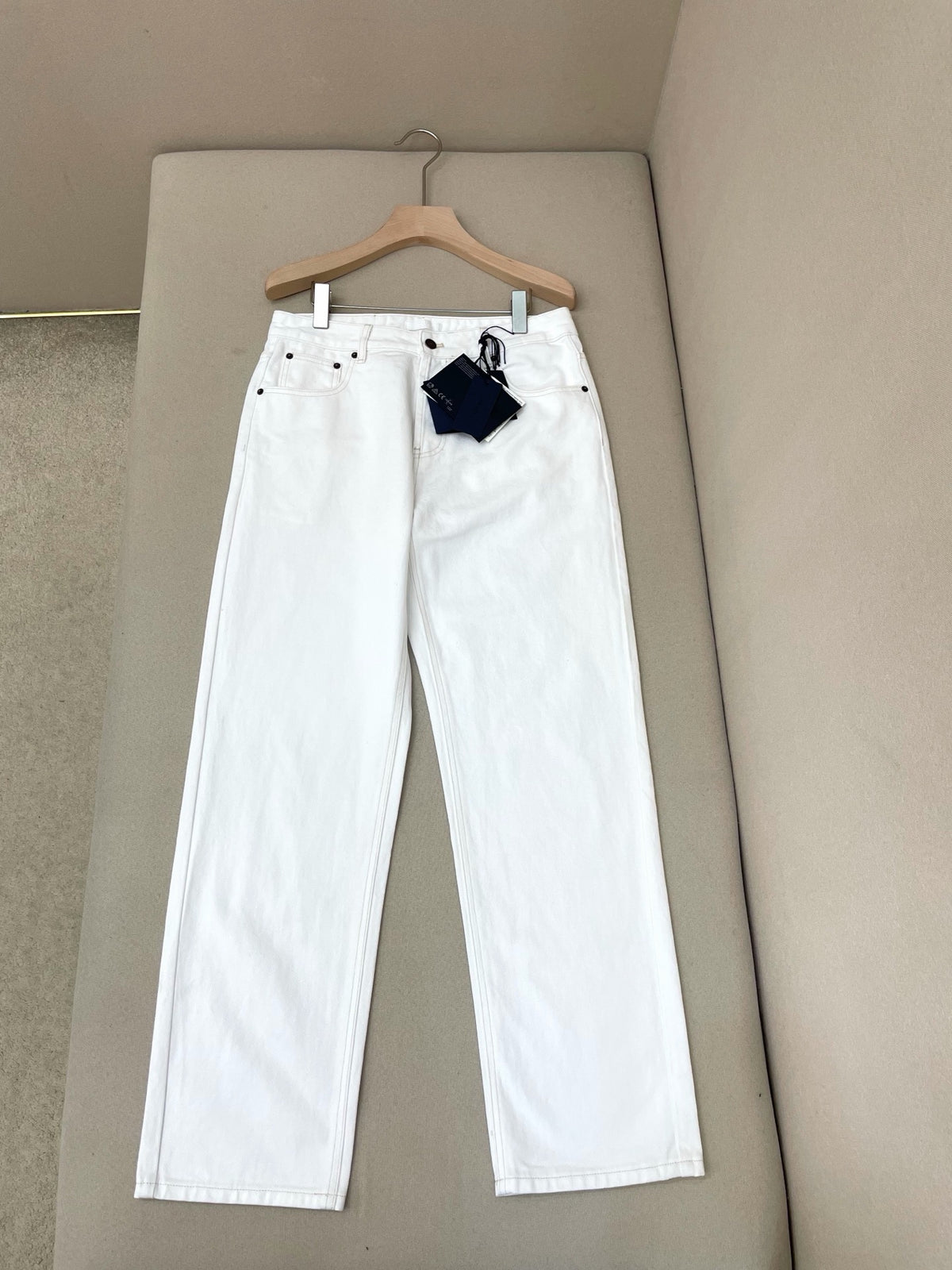 White Pant