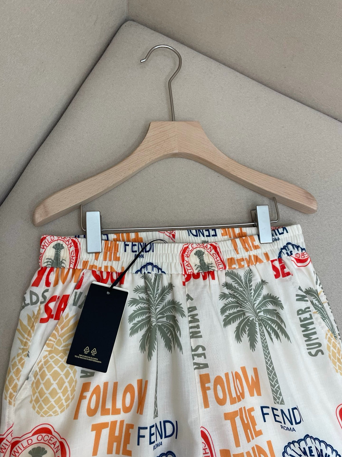 Multi-color Short
