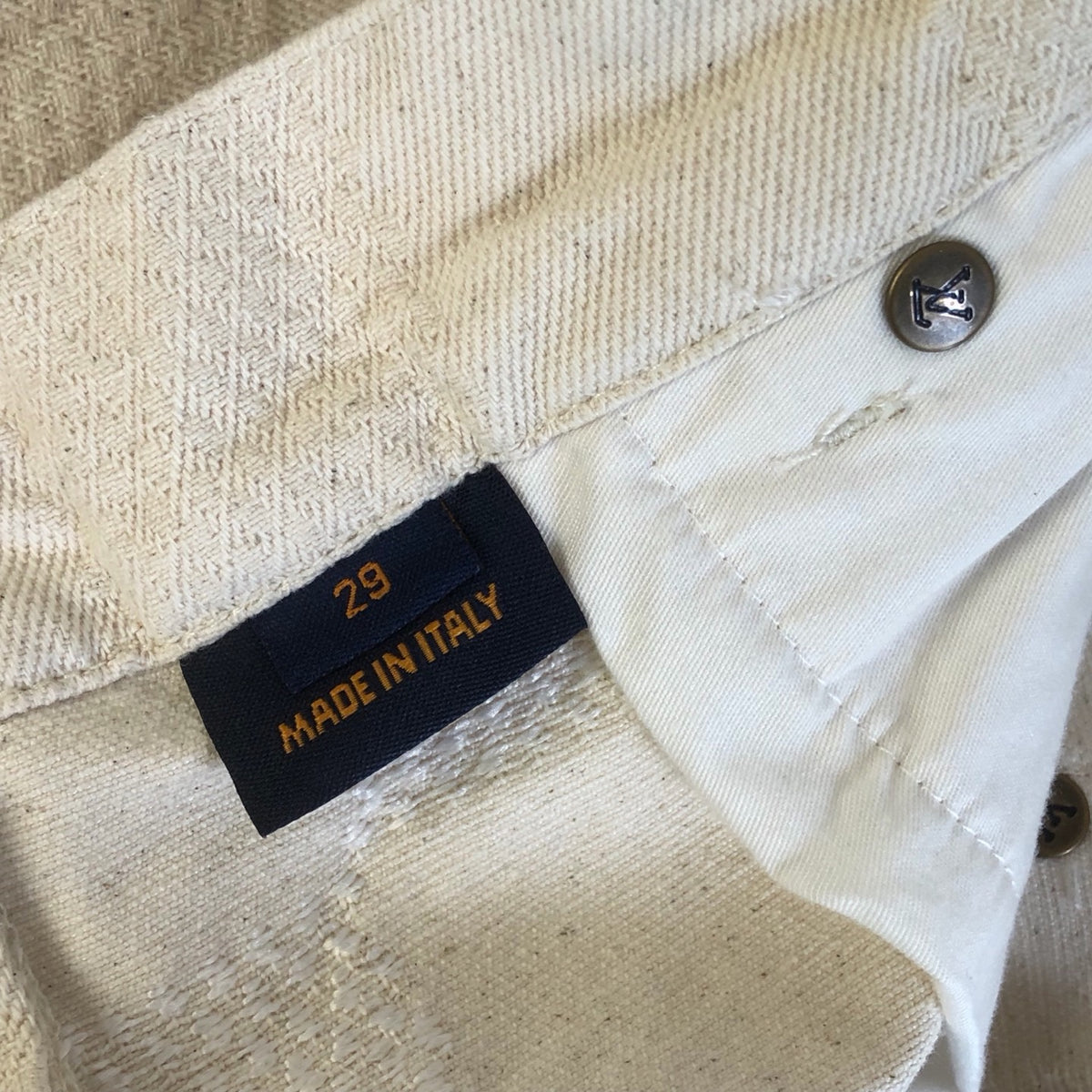 Off-white Short