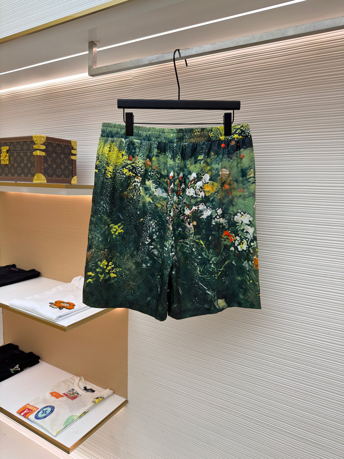 Multi-color Short