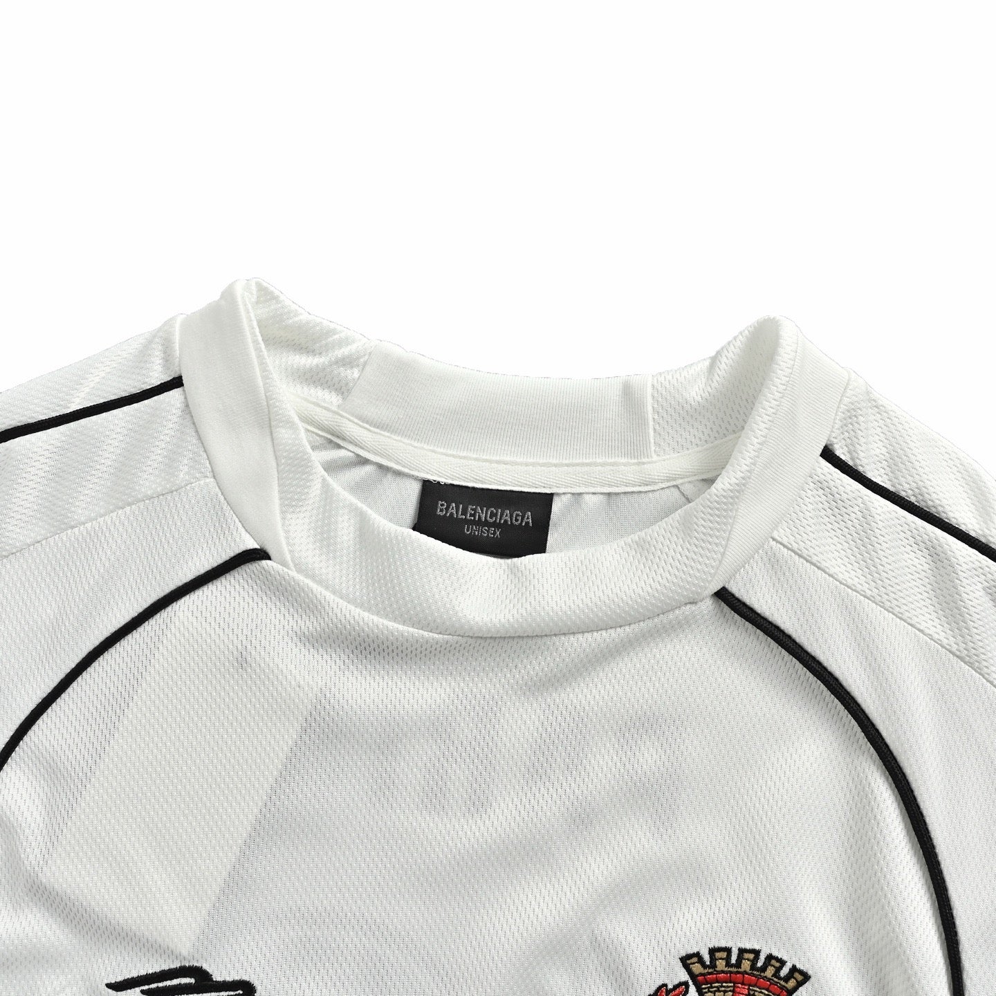Black and White T-shirt - FashionHype.xyz