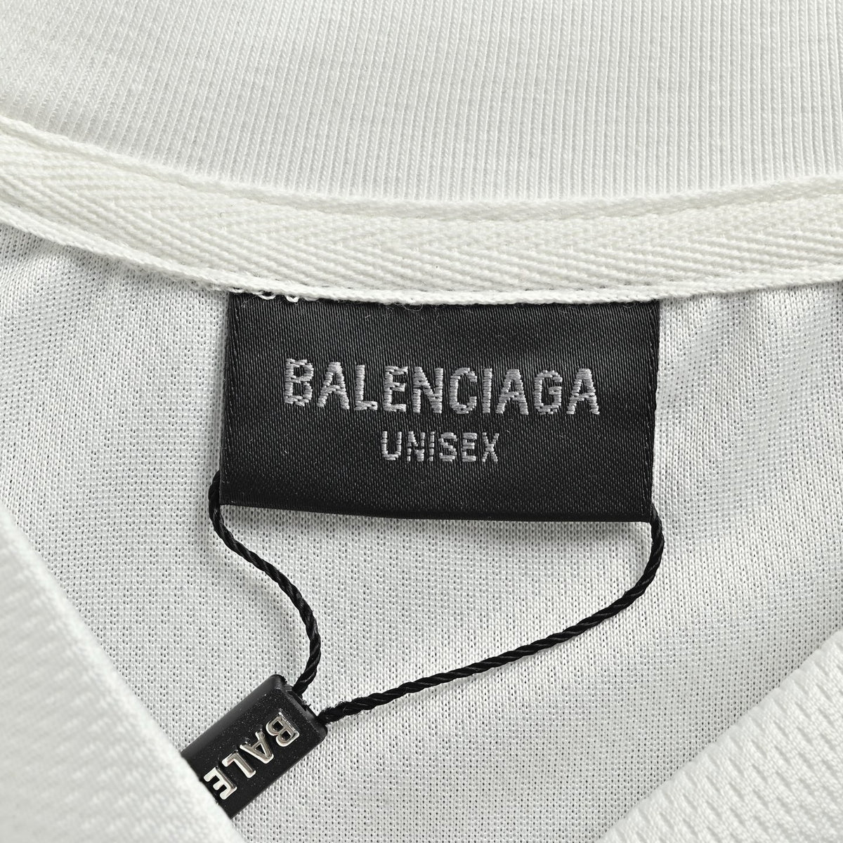 Black and White T-shirt - FashionHype.xyz