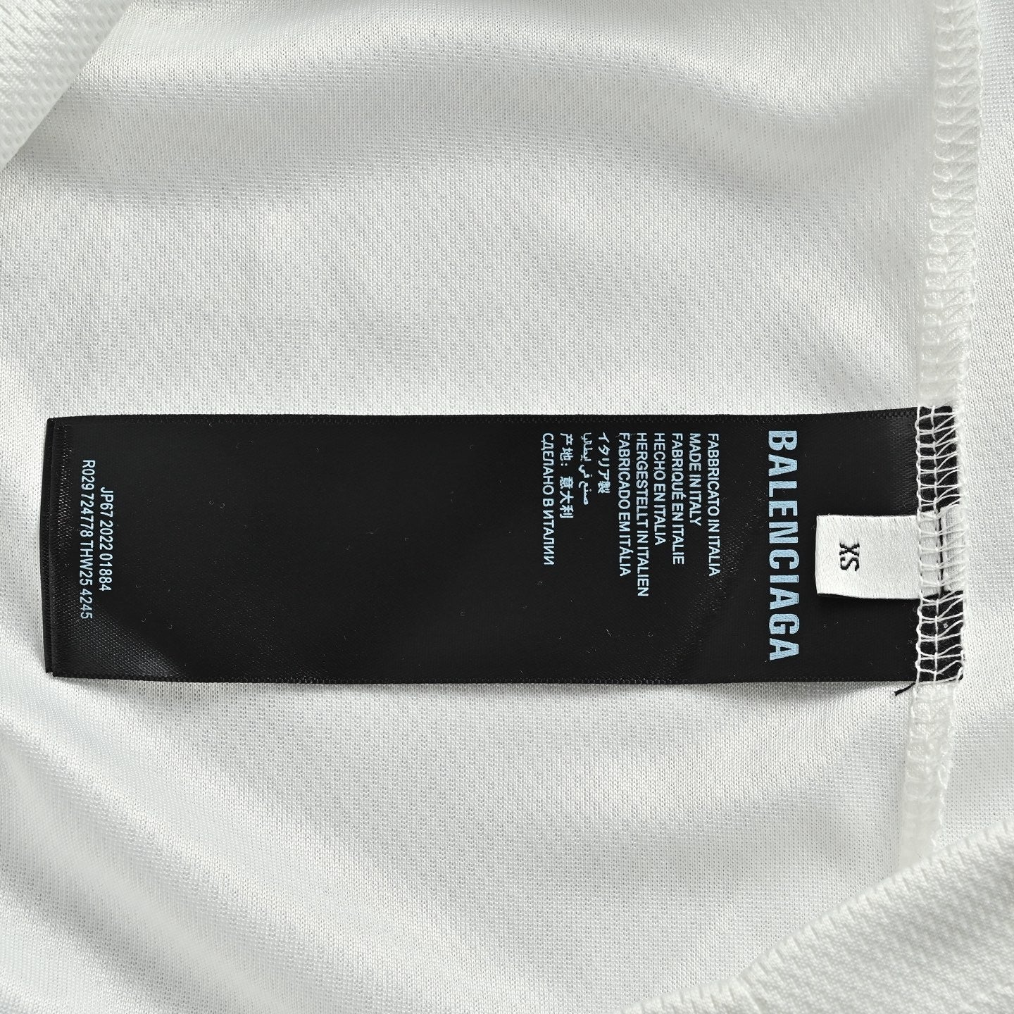 Black and White T-shirt - FashionHype.xyz