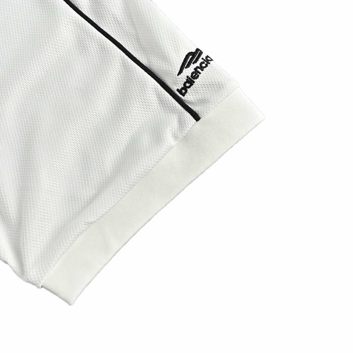 Black and White T-shirt - FashionHype.xyz