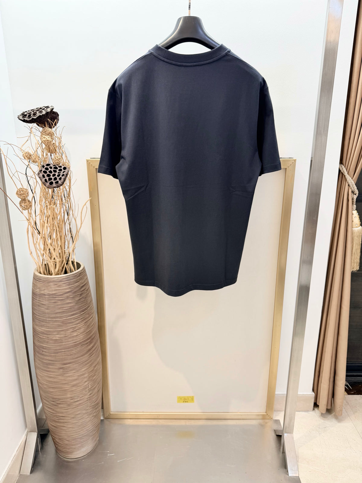Black and White T-shirts - FashionHype.xyz