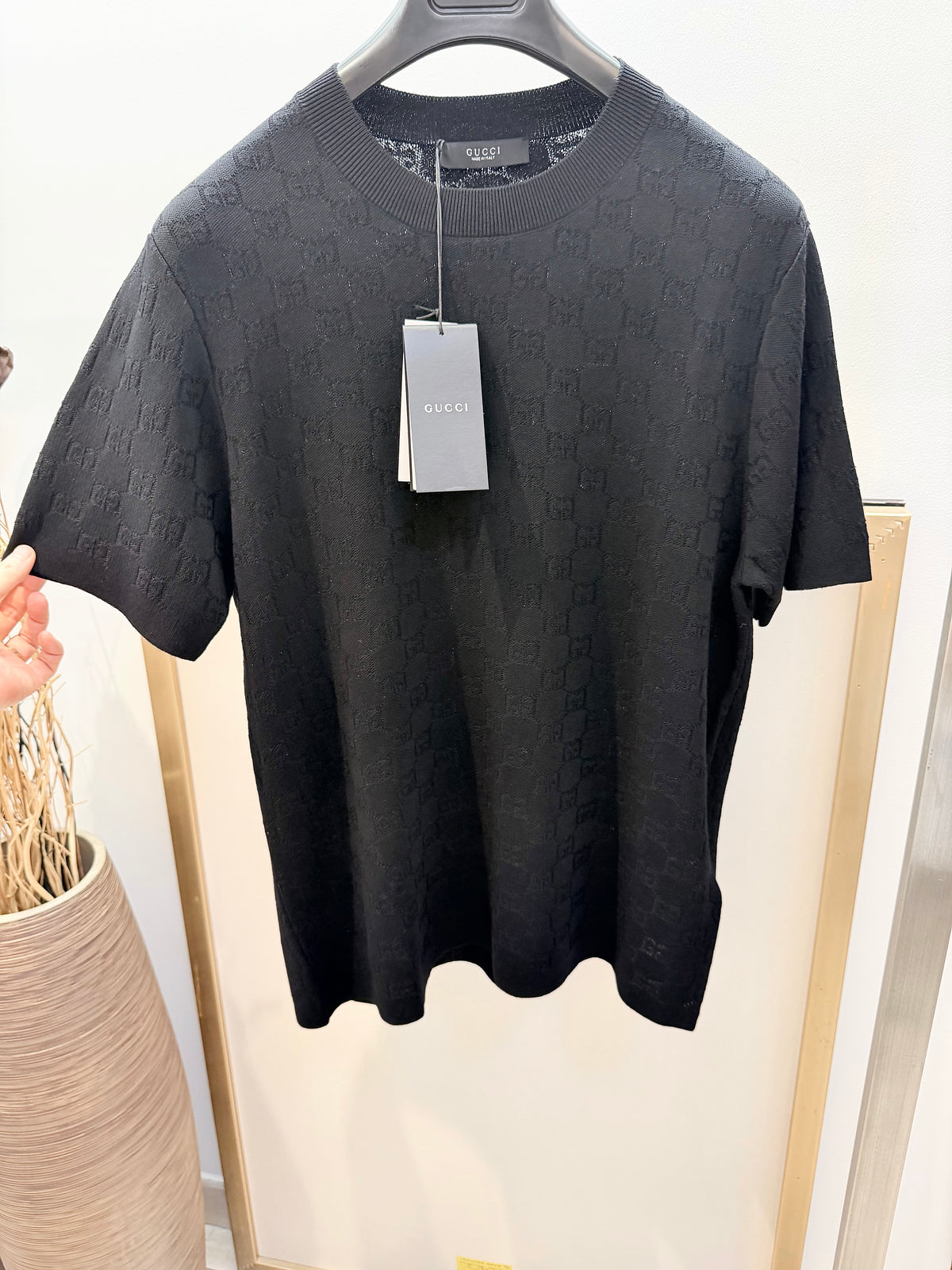 Black and White T-shirts - FashionHype.xyz