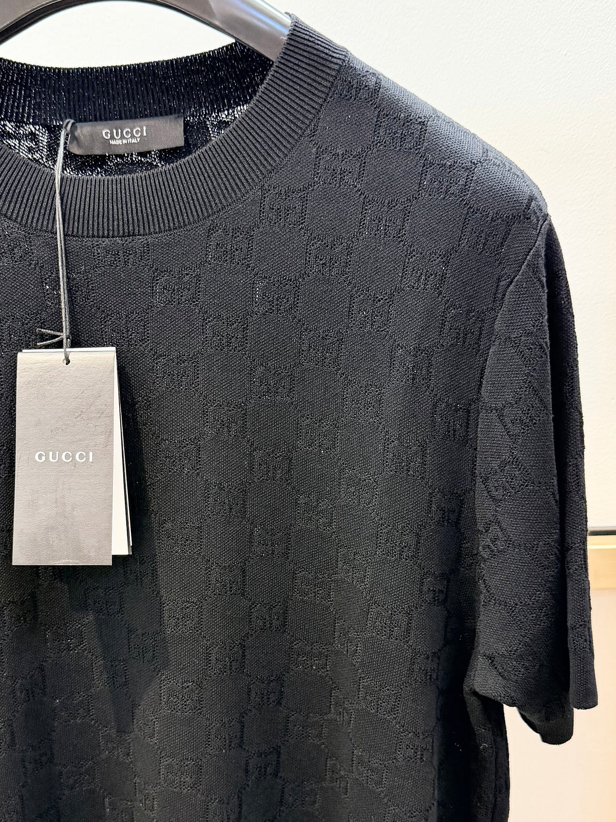 Black and White T-shirts - FashionHype.xyz