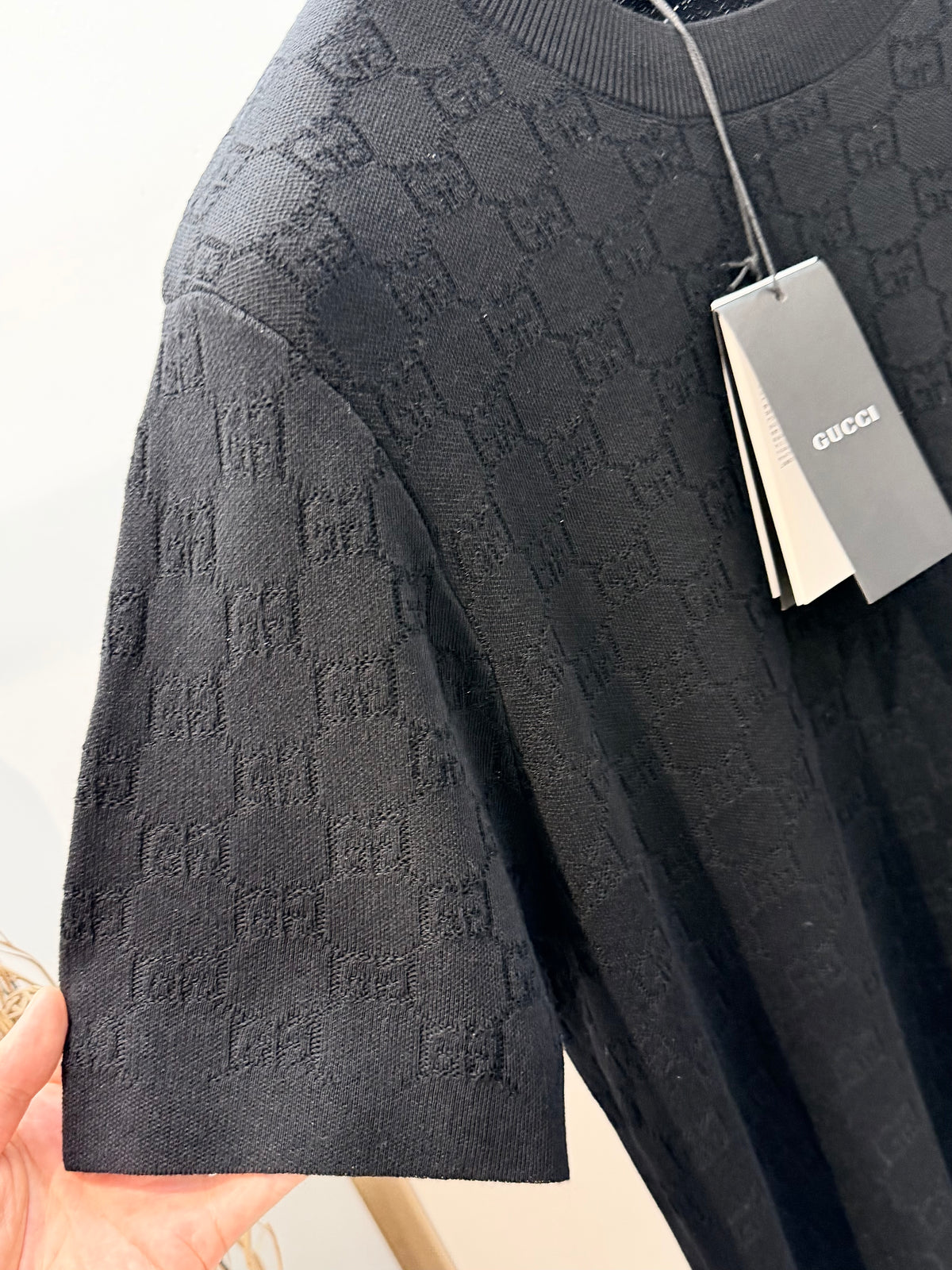 Black and White T-shirts - FashionHype.xyz