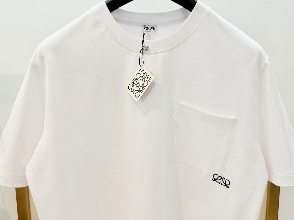 Black and White T-shirts - FashionHype.xyz