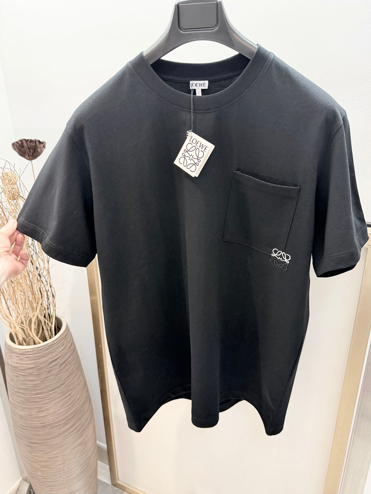 Black and White T-shirts - FashionHype.xyz
