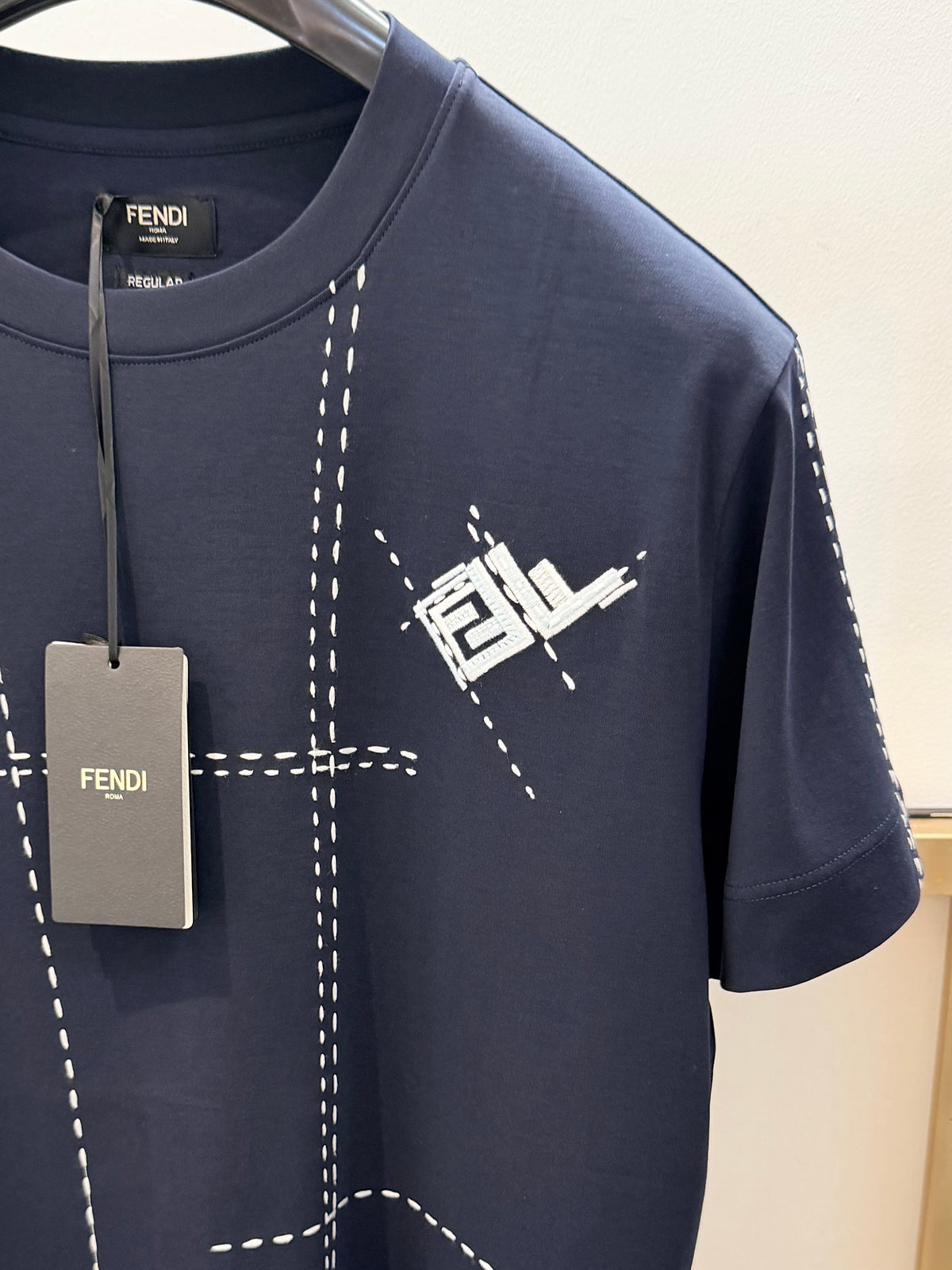Black and White T-shirt - FashionHype.xyz