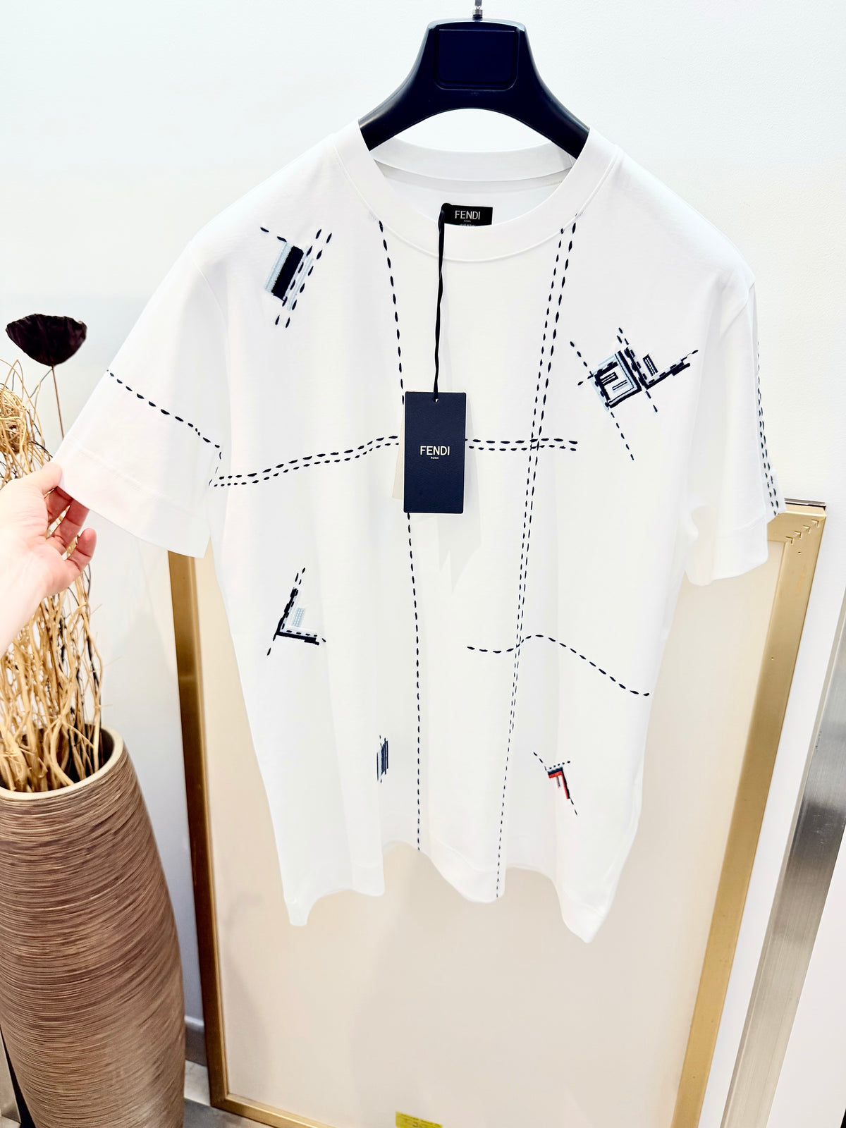 Black and White T-shirt - FashionHype.xyz