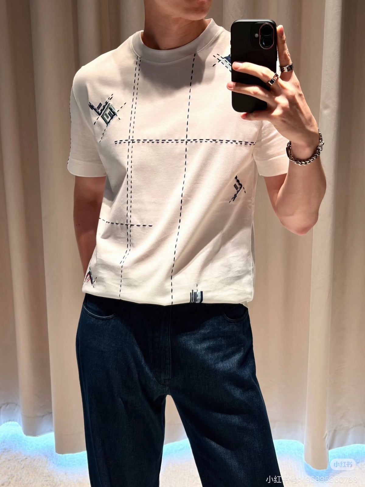 Black and White T-shirt - FashionHype.xyz