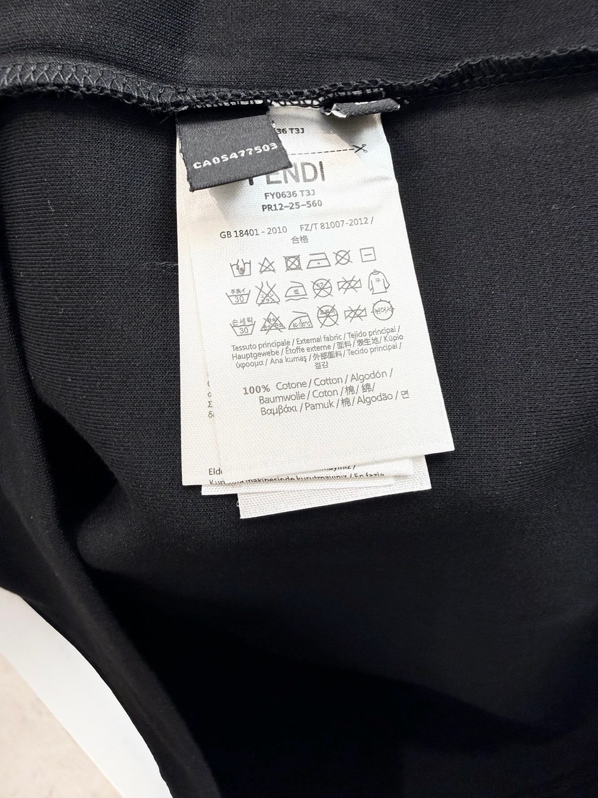 Black and White T-shirt - FashionHype.xyz