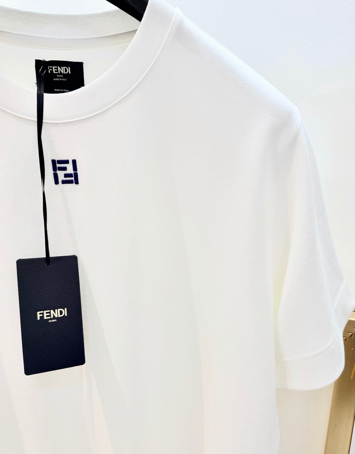 Black and White T-shirt - FashionHype.xyz