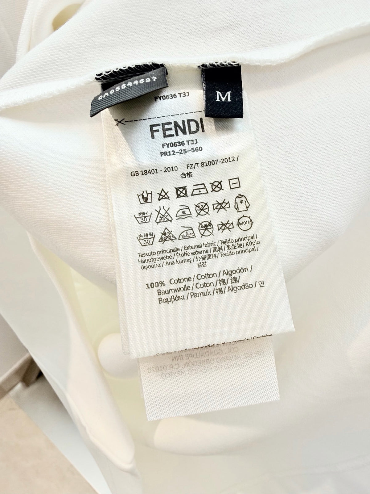 Black and White T-shirt - FashionHype.xyz