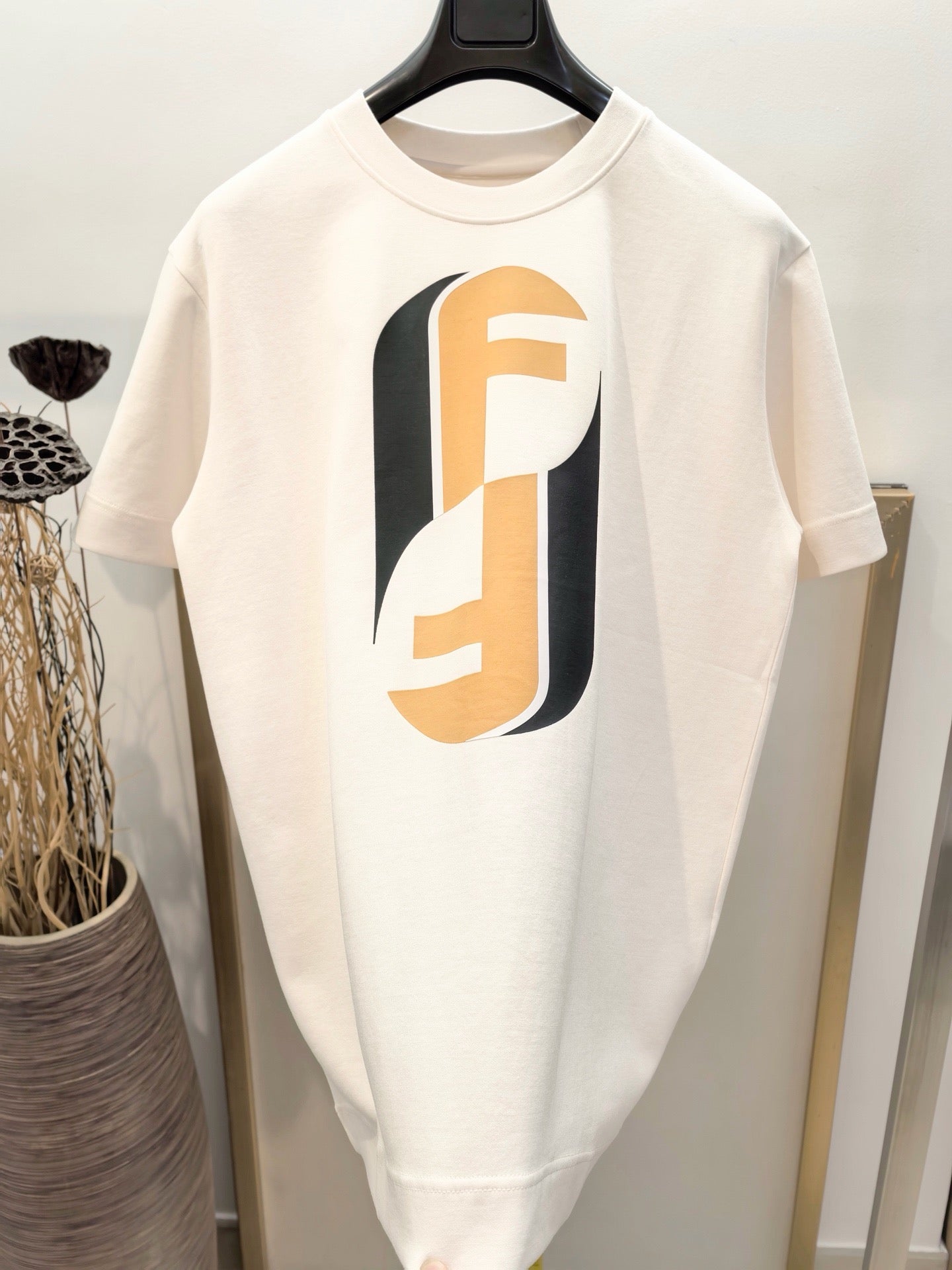 Cream T-shirt - FashionHype.xyz