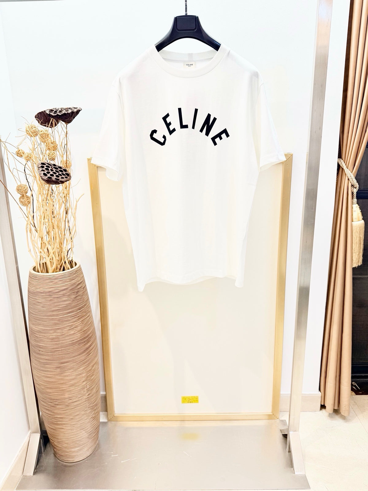 Black and White T-shirt - FashionHype.xyz