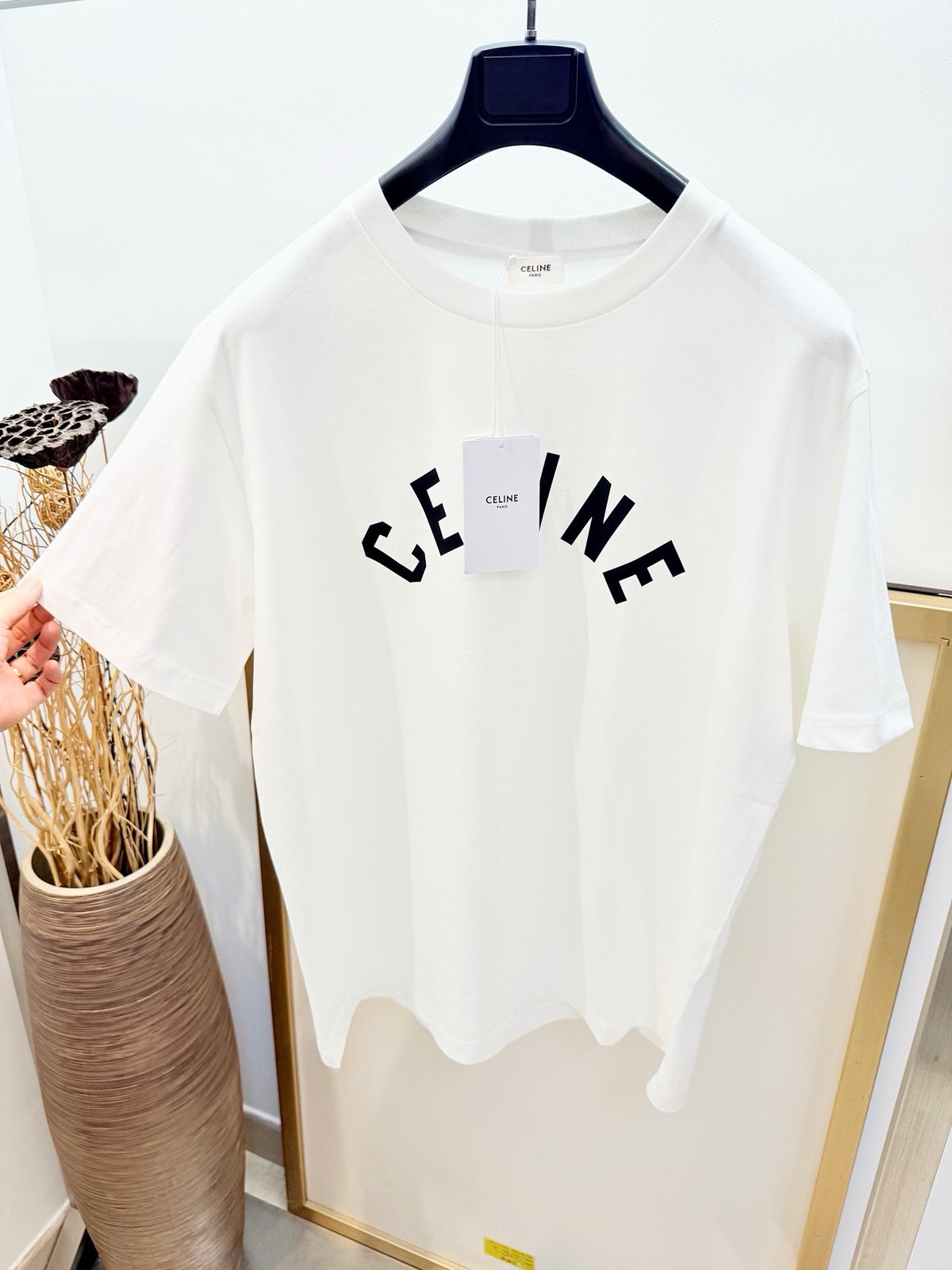 Black and White T-shirt - FashionHype.xyz