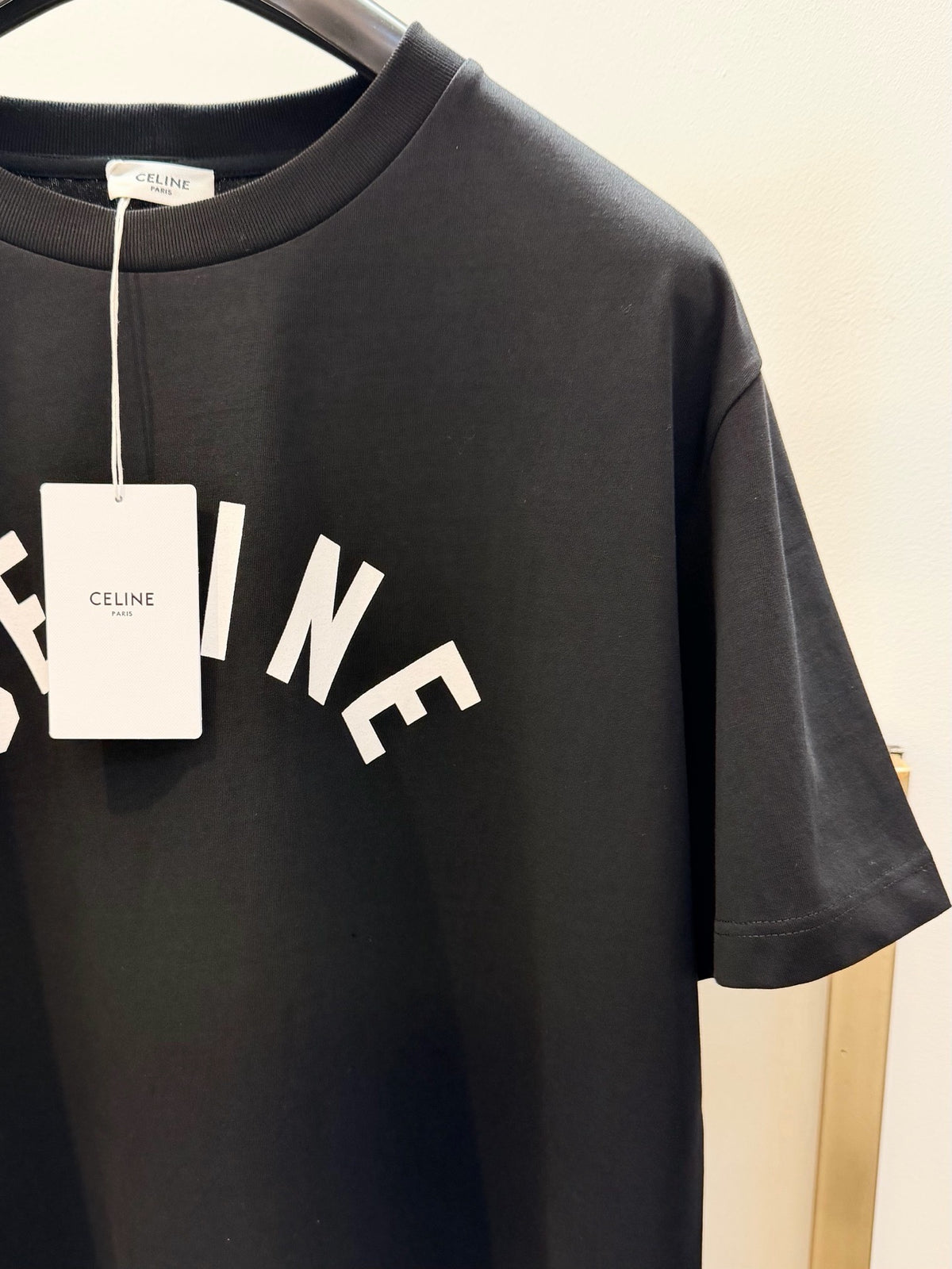 Black and White T-shirt - FashionHype.xyz