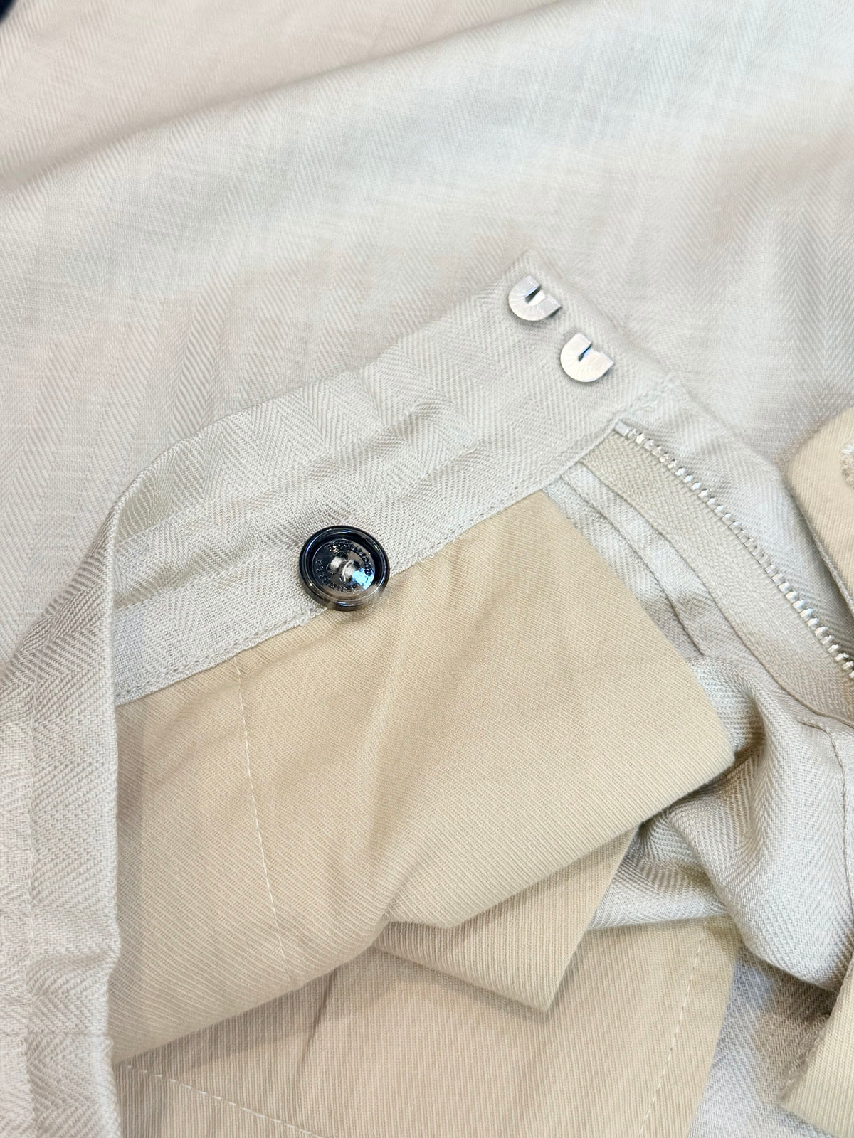 Multi-color Short