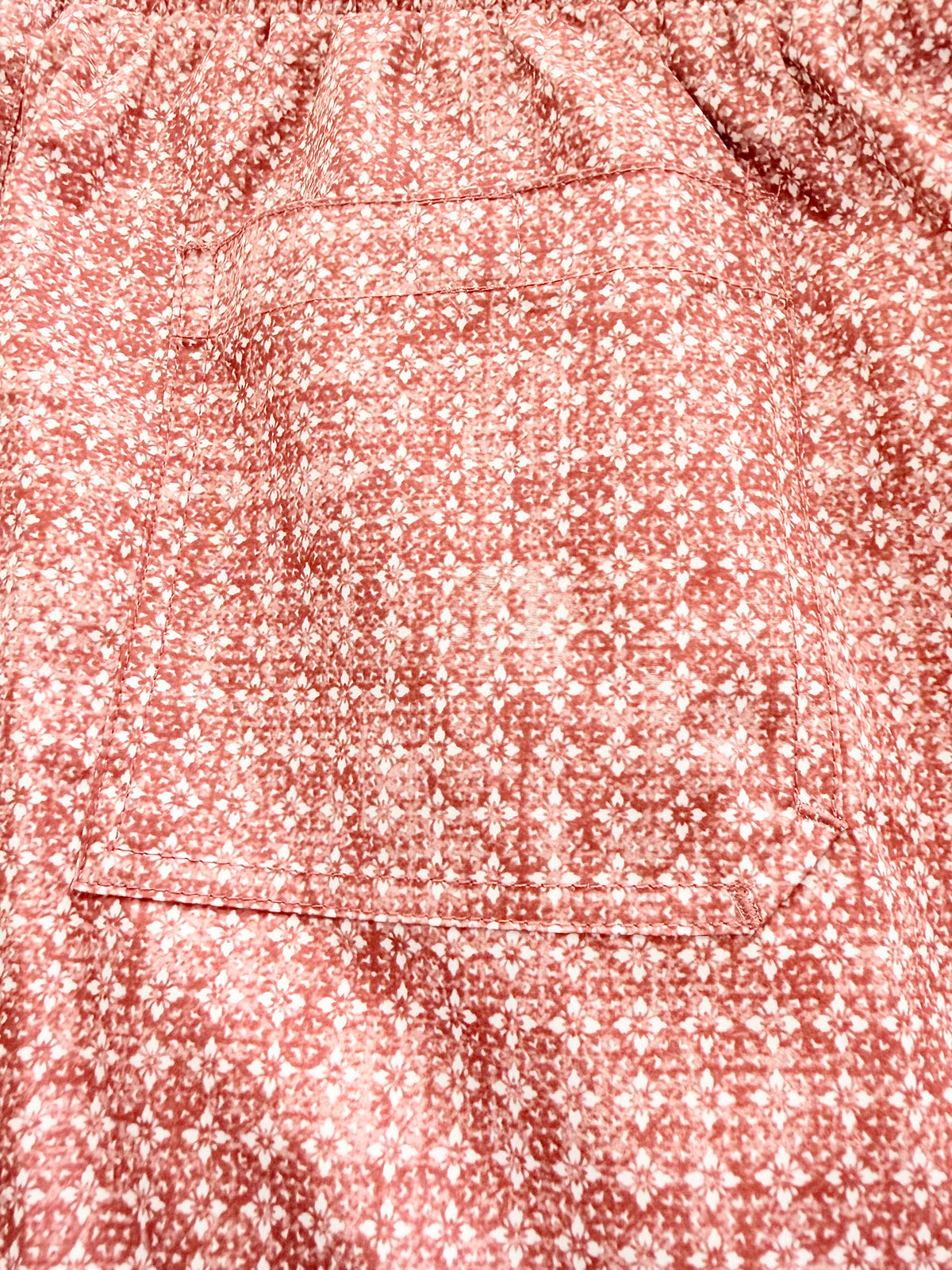 Multi-color Short