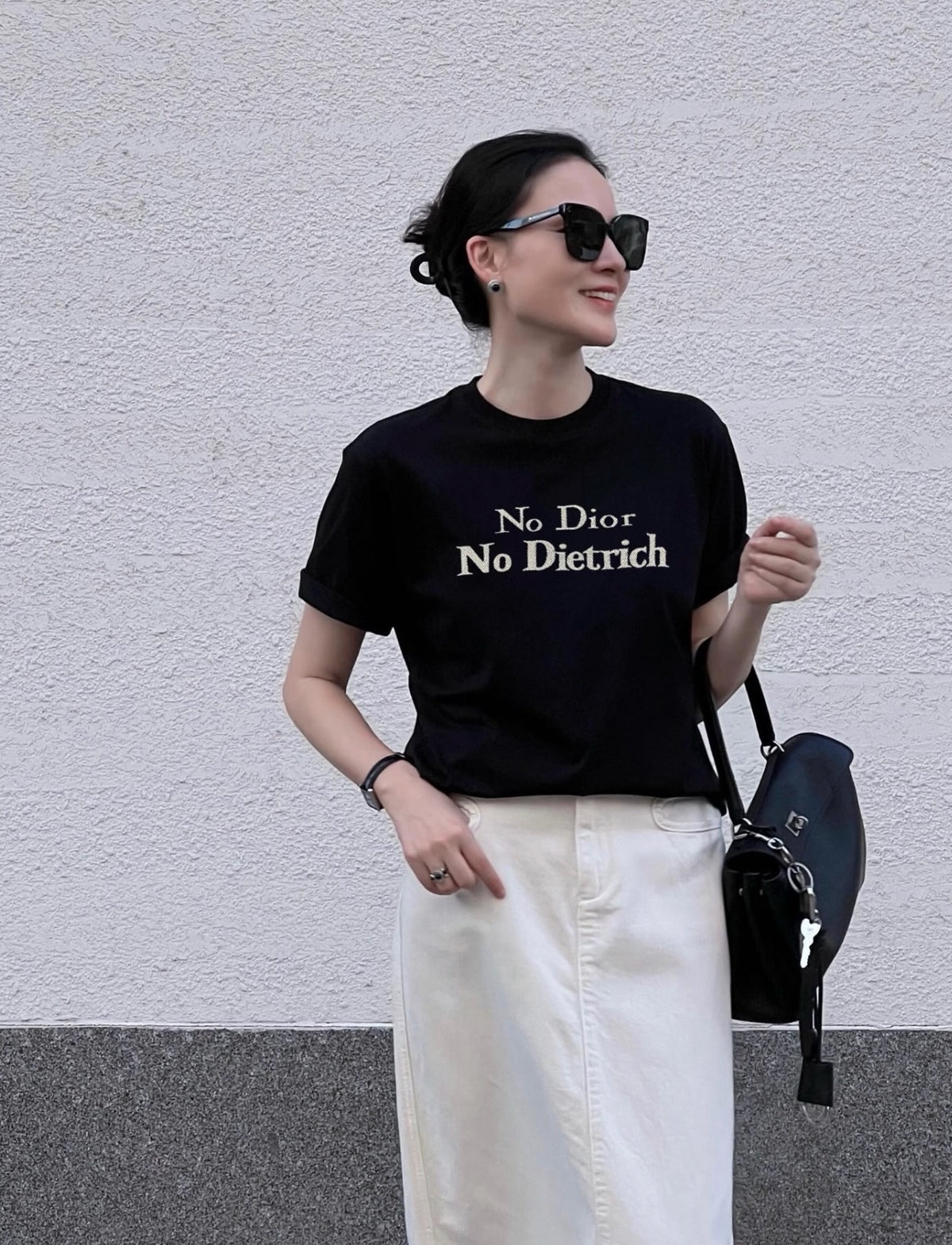 Black T-shirt