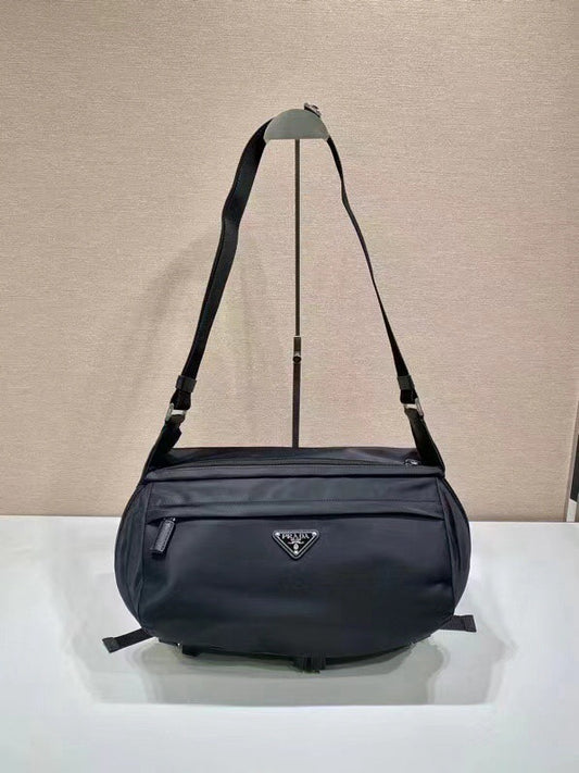 Black Bag - FashionHype.xyz