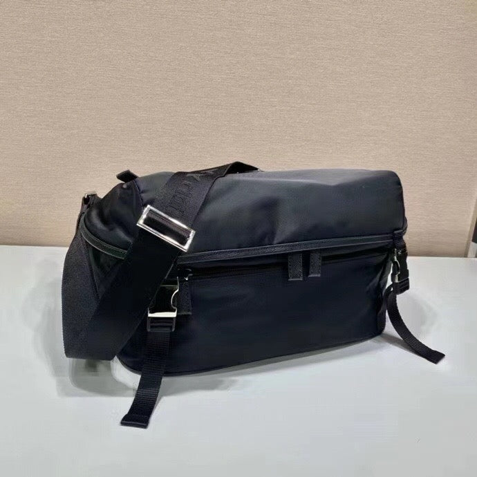 Black Bag - FashionHype.xyz